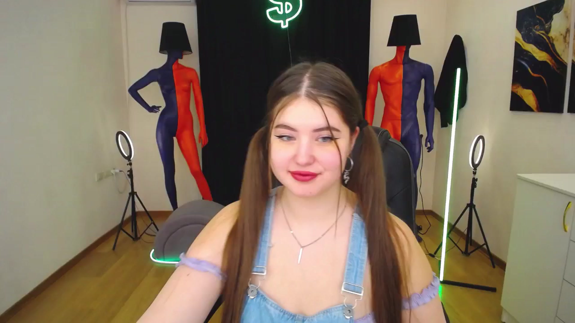 Gallery image thumbnail from AdmireMyEyes's myfreecams stream on, 01/30/2024, 07:24 image 1 of 20
