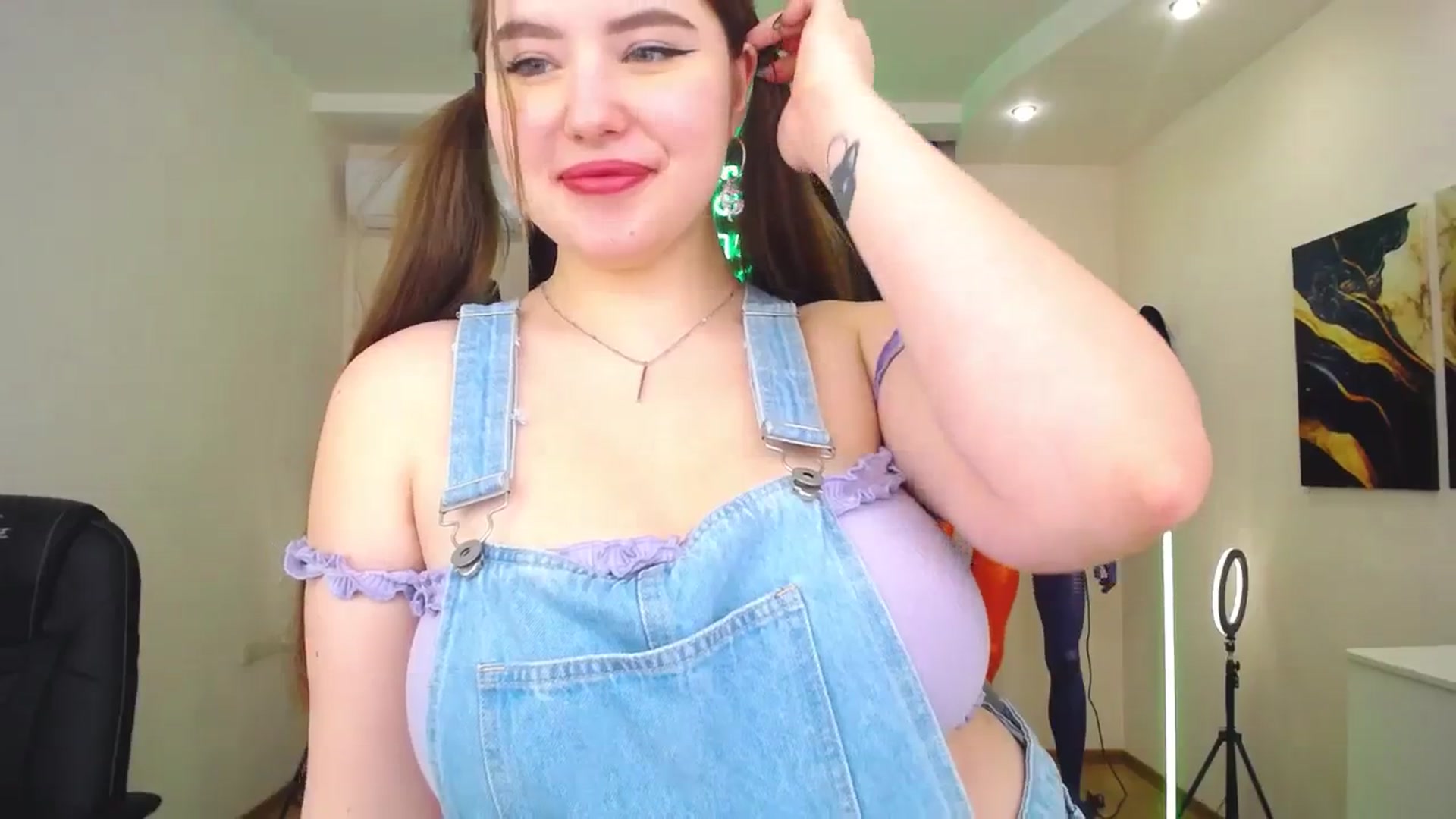 Gallery image thumbnail from AdmireMyEyes's myfreecams stream on, 01/30/2024, 07:24 image 18 of 20