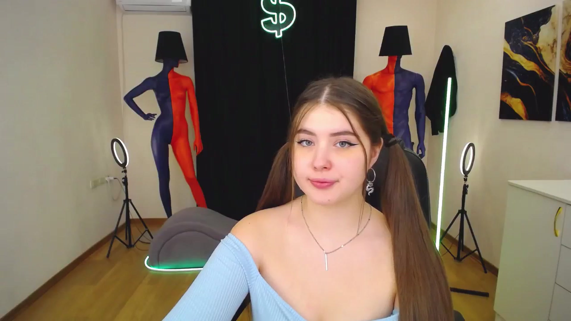 Gallery image thumbnail from AdmireMyEyes's myfreecams stream on, 01/30/2024, 09:48 image 10 of 20