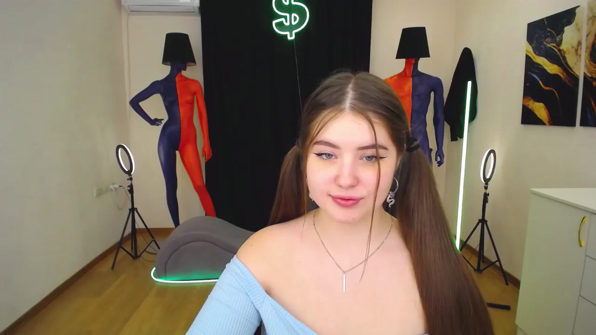 Gallery image thumbnail from AdmireMyEyes's myfreecams stream on, 01/30/2024, 09:48 image 11 of 20