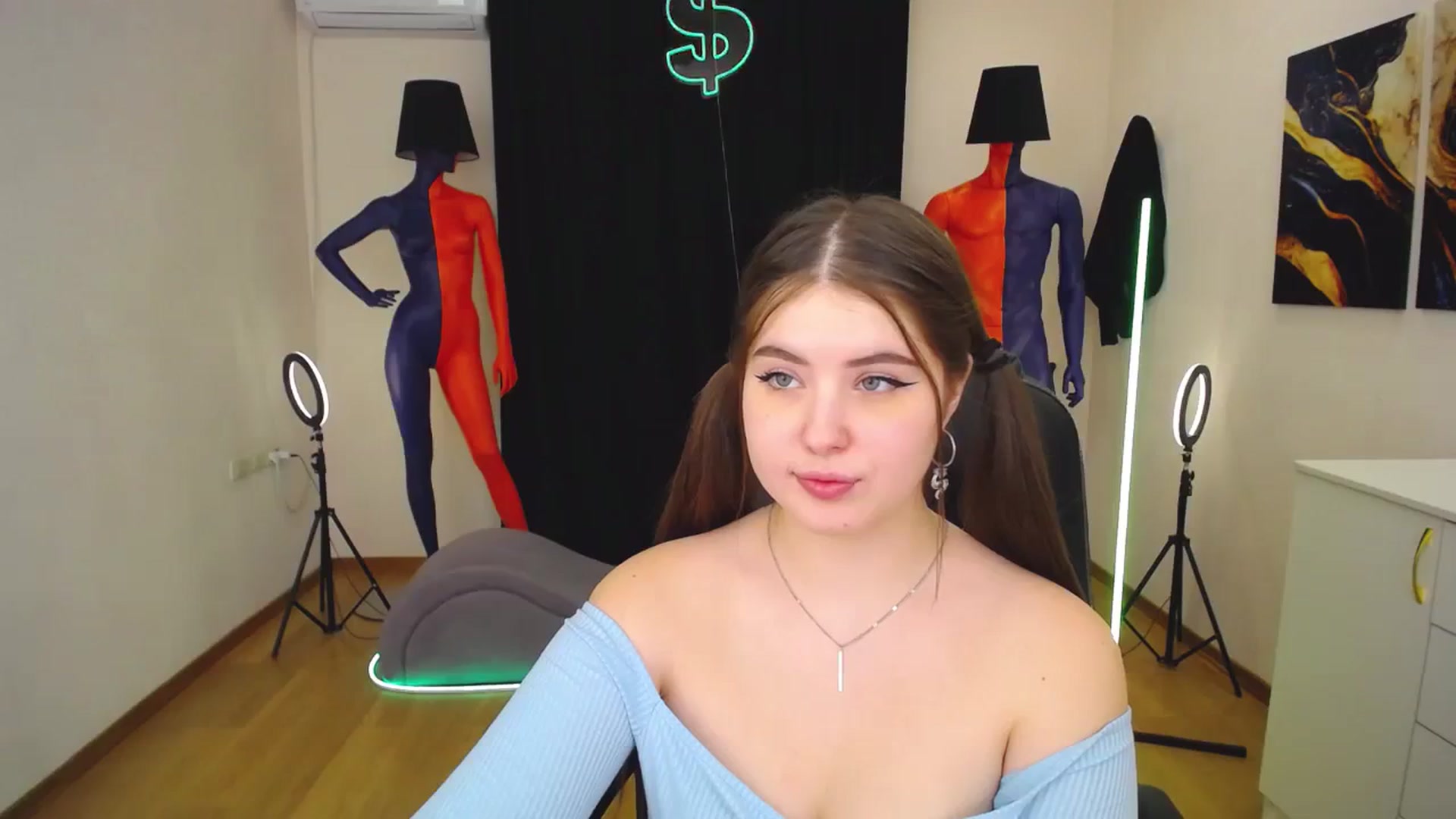 Gallery image thumbnail from AdmireMyEyes's myfreecams stream on, 01/30/2024, 09:48 image 8 of 20