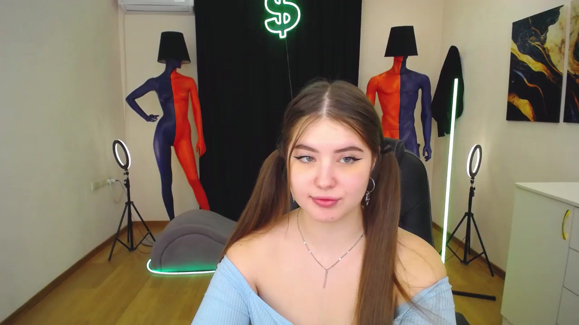 Gallery image thumbnail from AdmireMyEyes's myfreecams stream on, 01/30/2024, 09:48 image 16 of 20