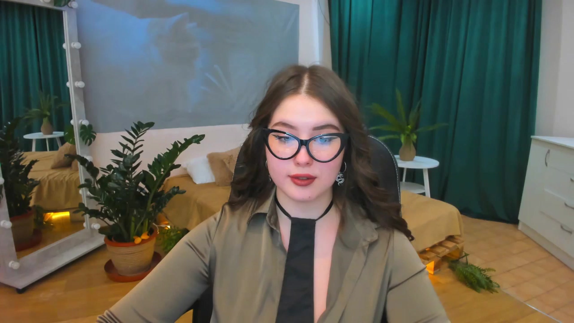 Gallery image thumbnail from AdmireMyEyes's myfreecams stream on, 01/31/2024, 09:49 image 12 of 20