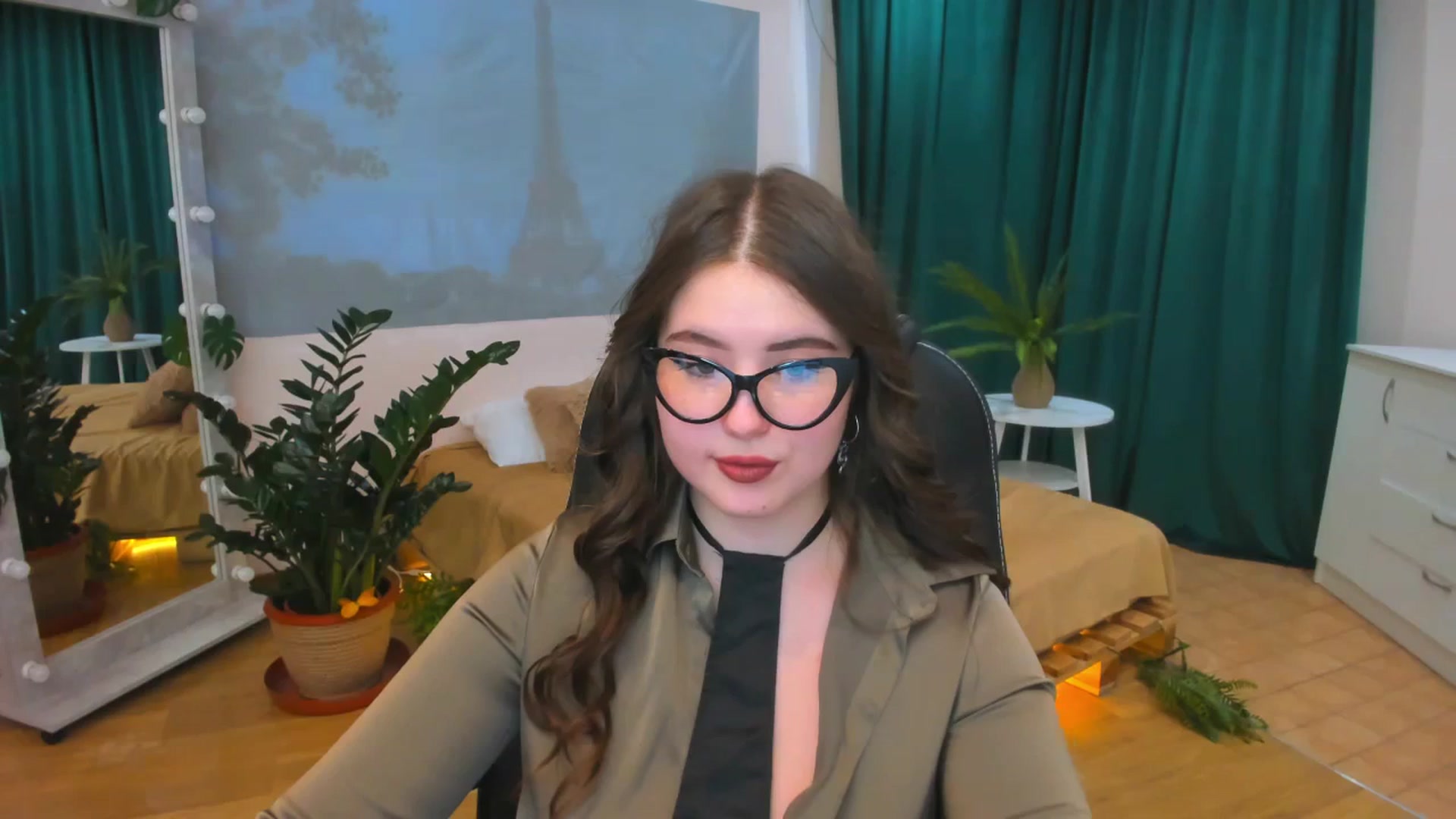 Gallery image thumbnail from AdmireMyEyes's myfreecams stream on, 01/31/2024, 09:49 image 13 of 20