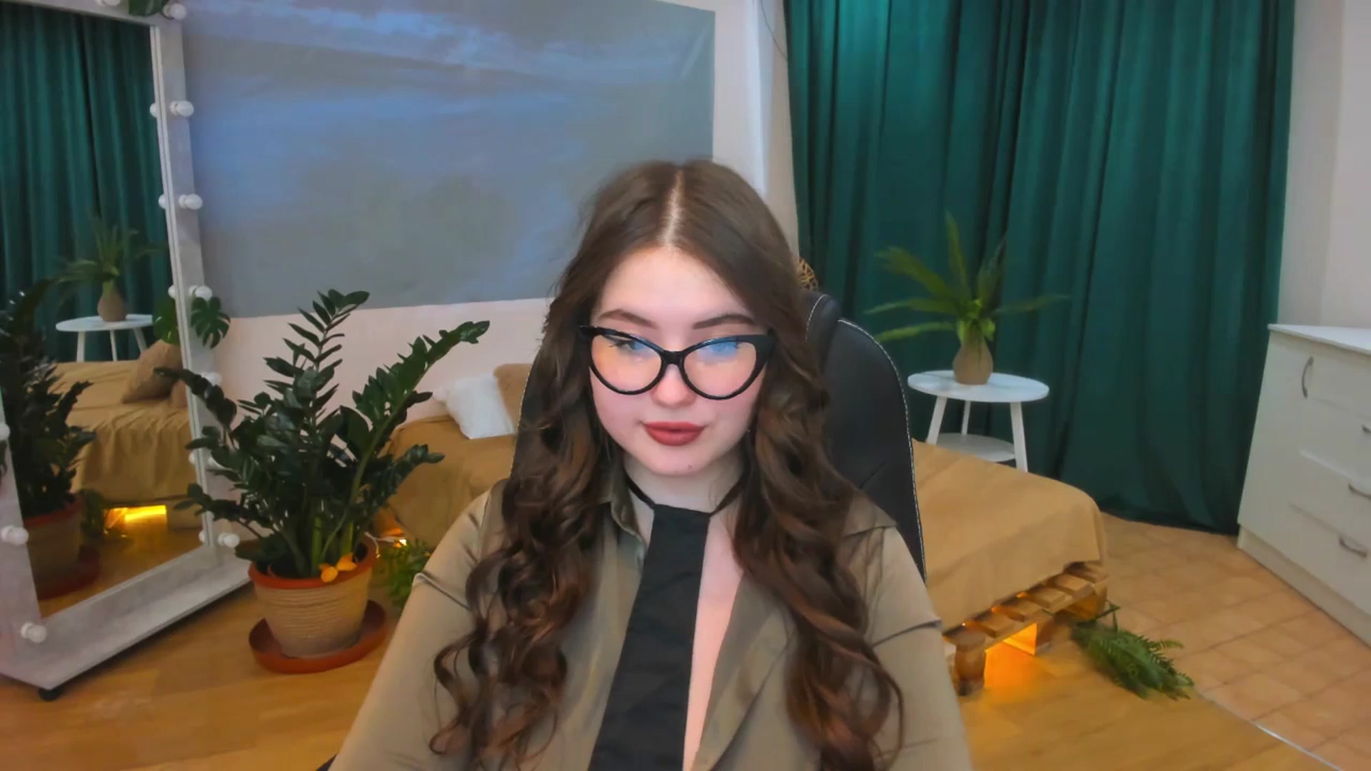 Gallery image thumbnail from AdmireMyEyes's myfreecams stream on, 01/31/2024, 09:49 image 14 of 20