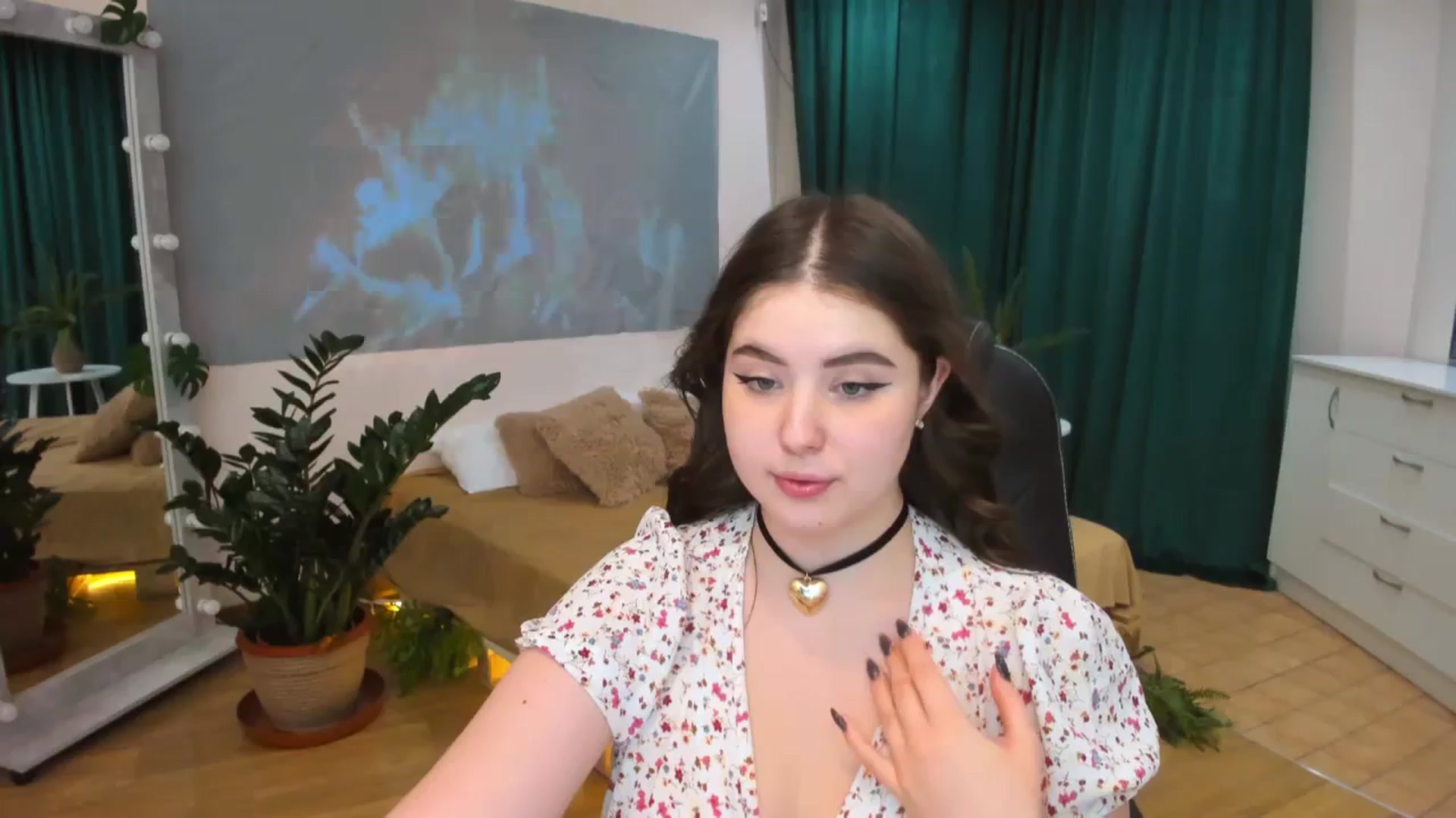 Gallery image thumbnail from AdmireMyEyes's myfreecams stream on, 02/04/2024, 08:25 image 19 of 20