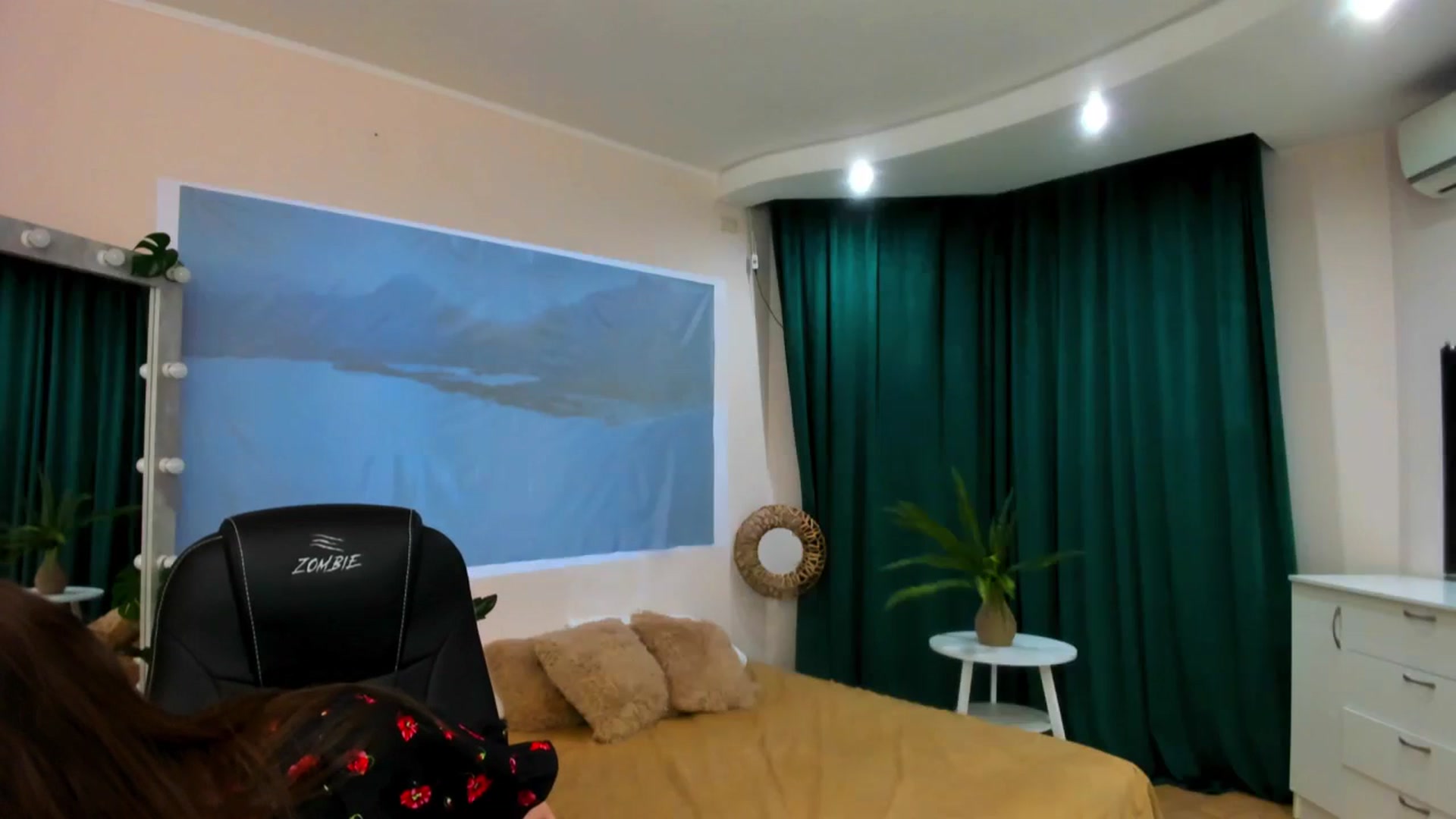 Gallery image thumbnail from AdmireMyEyes's myfreecams stream on, 02/05/2024, 04:24 image 13 of 20