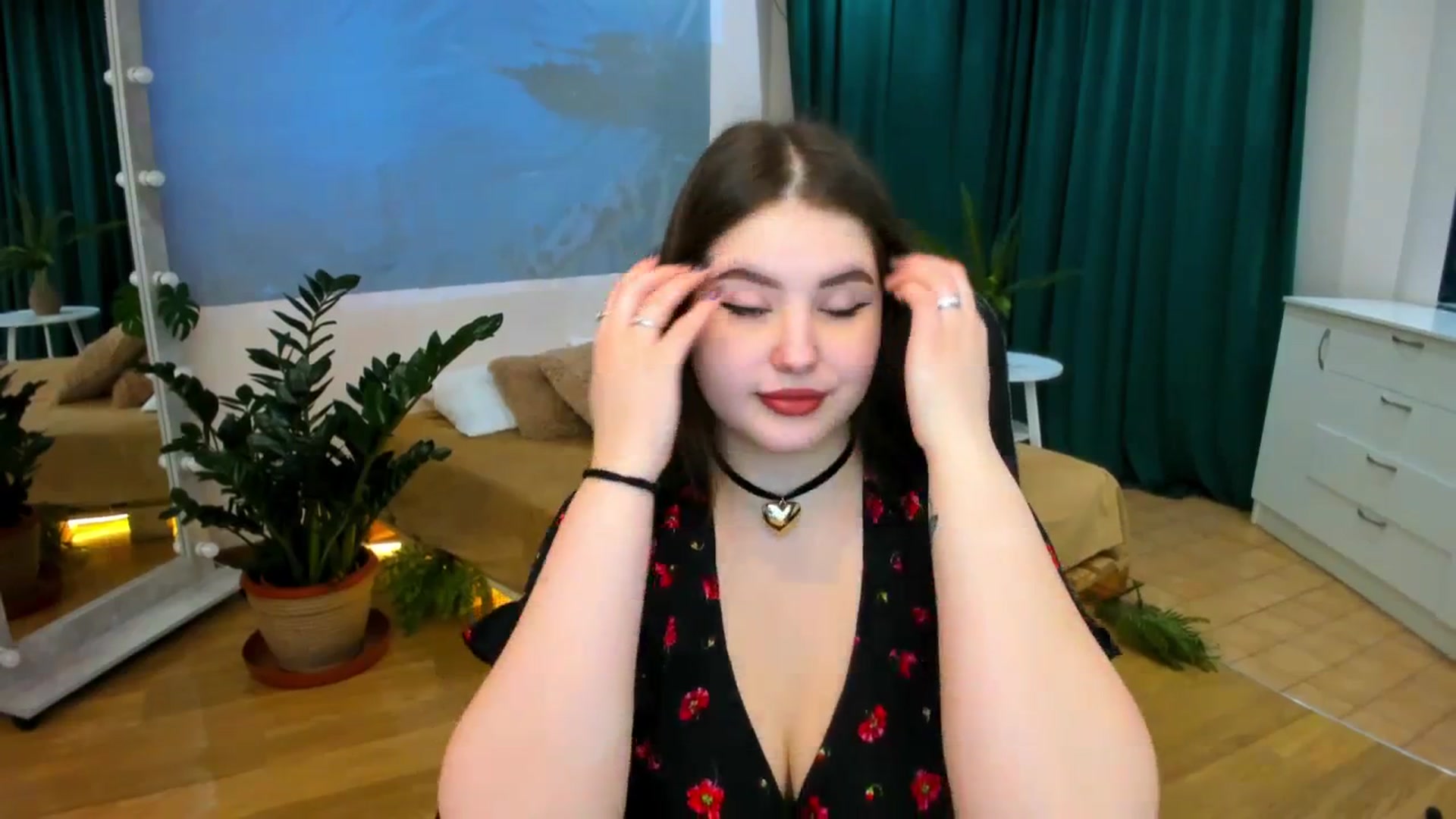 Gallery image thumbnail from AdmireMyEyes's myfreecams stream on, 02/05/2024, 05:48 image 8 of 20