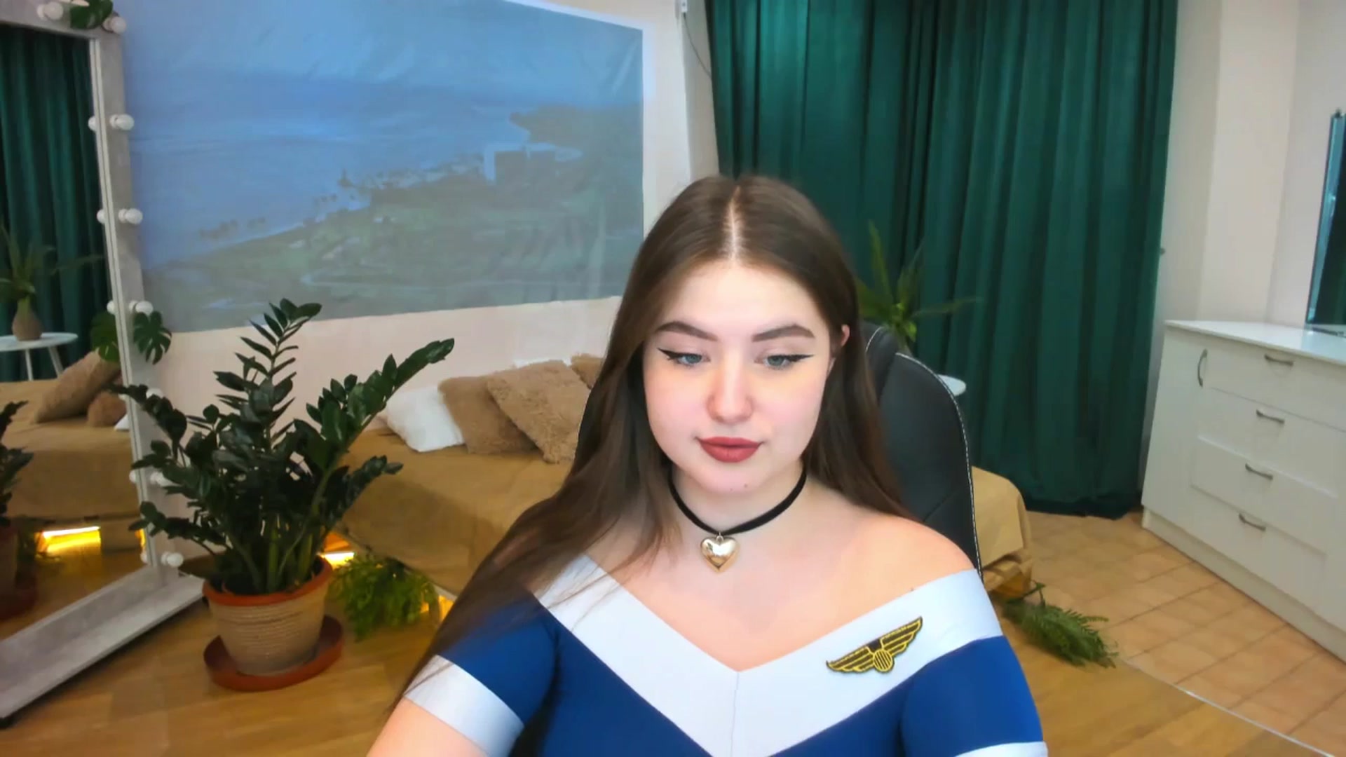 Gallery image thumbnail from AdmireMyEyes's myfreecams stream on, 02/05/2024, 08:37 image 3 of 20