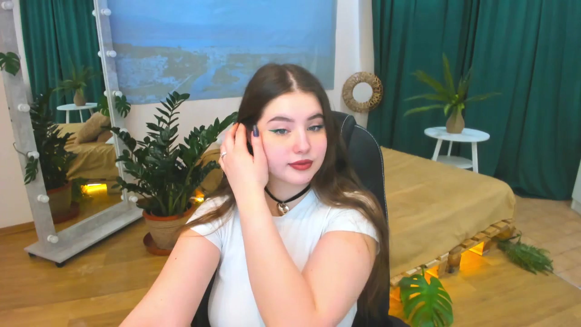 Gallery image thumbnail from AdmireMyEyes's myfreecams stream on, 02/07/2024, 07:47 image 18 of 20