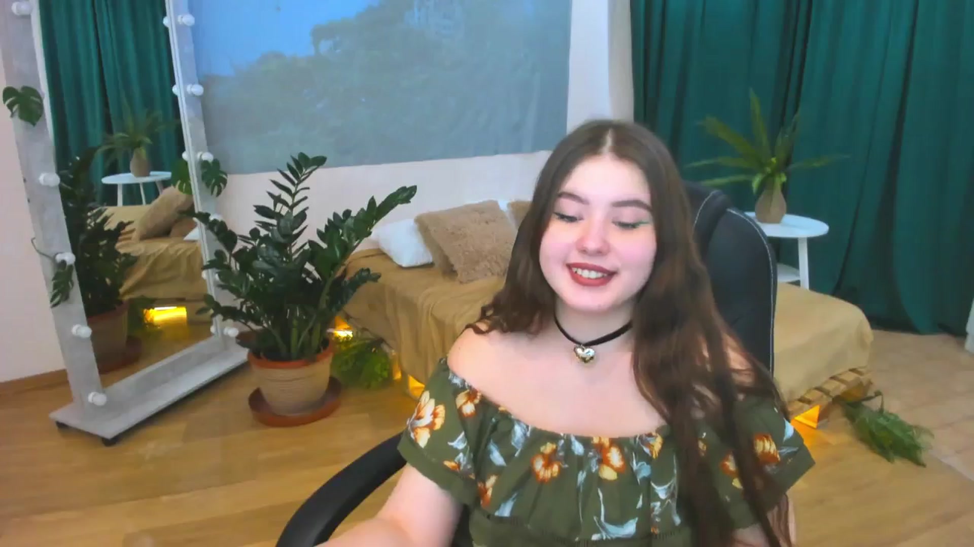 Gallery image thumbnail from AdmireMyEyes's myfreecams stream on, 02/07/2024, 07:47 image 9 of 20