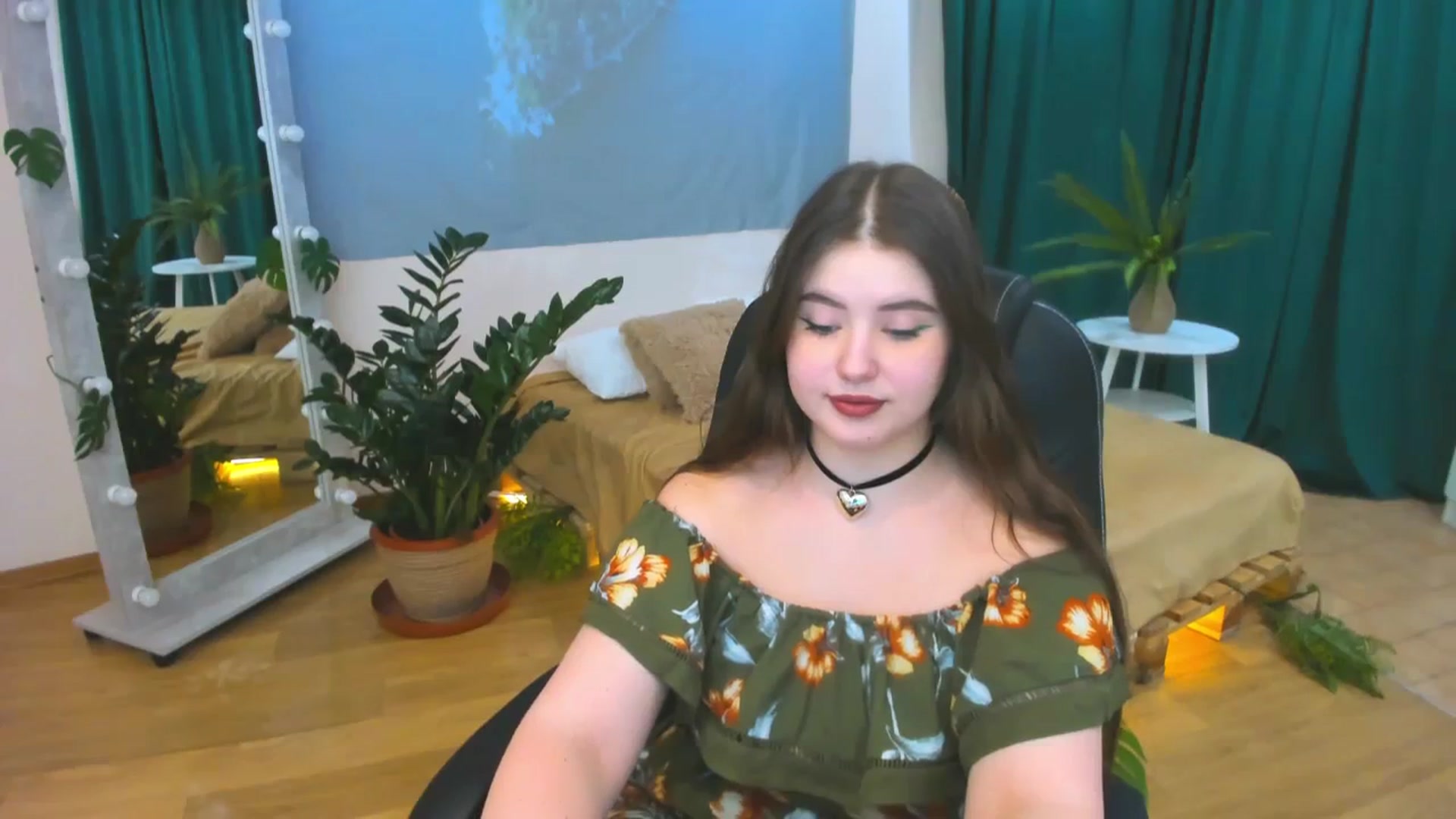 Gallery image thumbnail from AdmireMyEyes's myfreecams stream on, 02/07/2024, 07:47 image 10 of 20