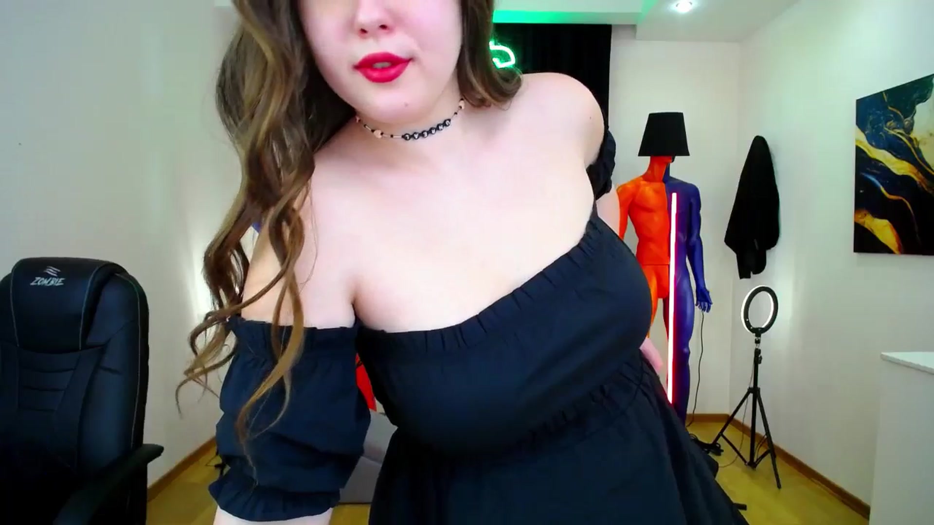 Gallery image thumbnail from AdmireMyEyes's myfreecams stream on, 02/09/2024, 09:41 image 5 of 20