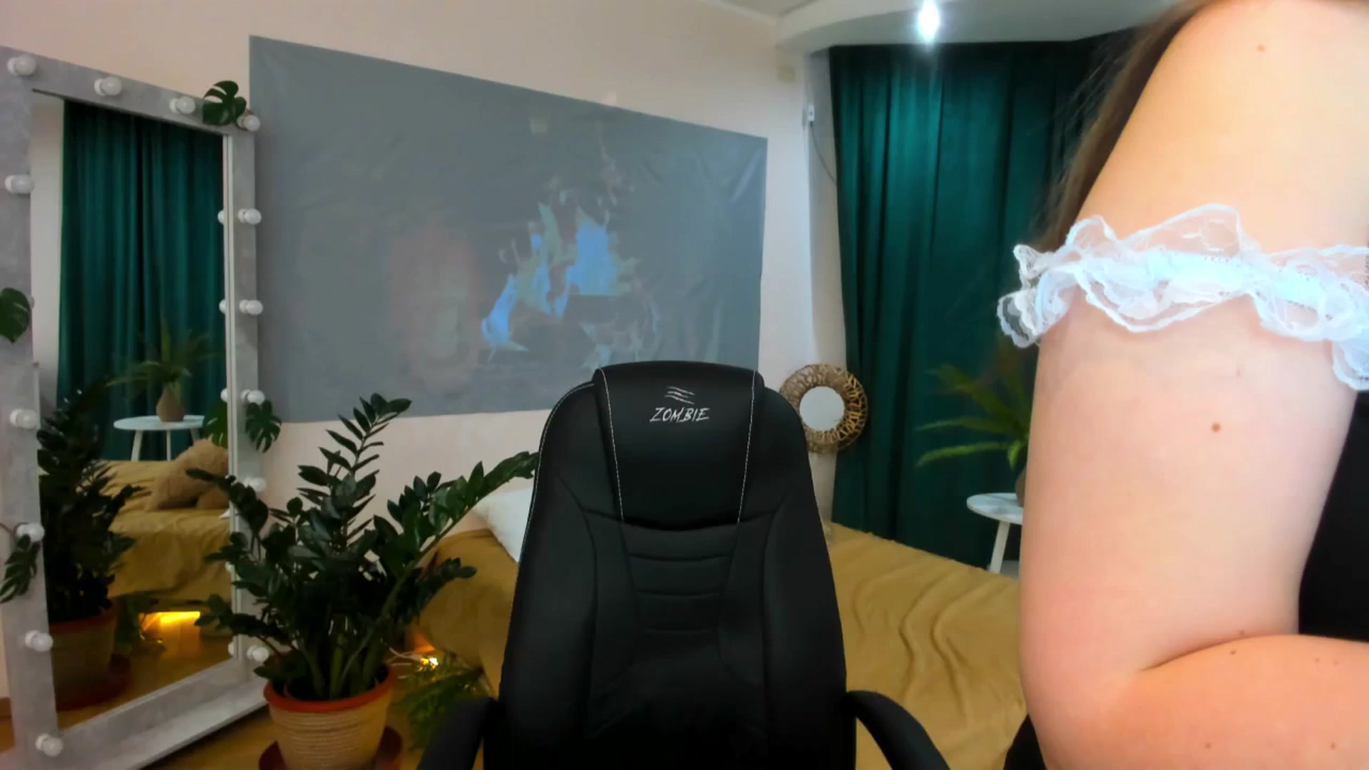 Gallery image thumbnail from AdmireMyEyes's myfreecams stream on, 02/10/2024, 09:19 image 7 of 20