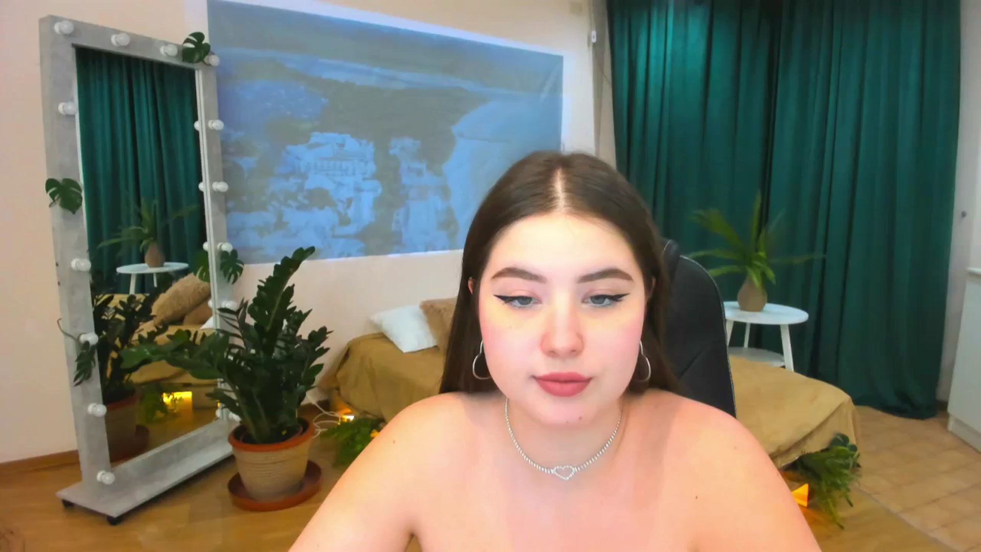 Gallery image thumbnail from AdmireMyEyes's myfreecams stream on, 02/24/2024, 15:34 image 20 of 20