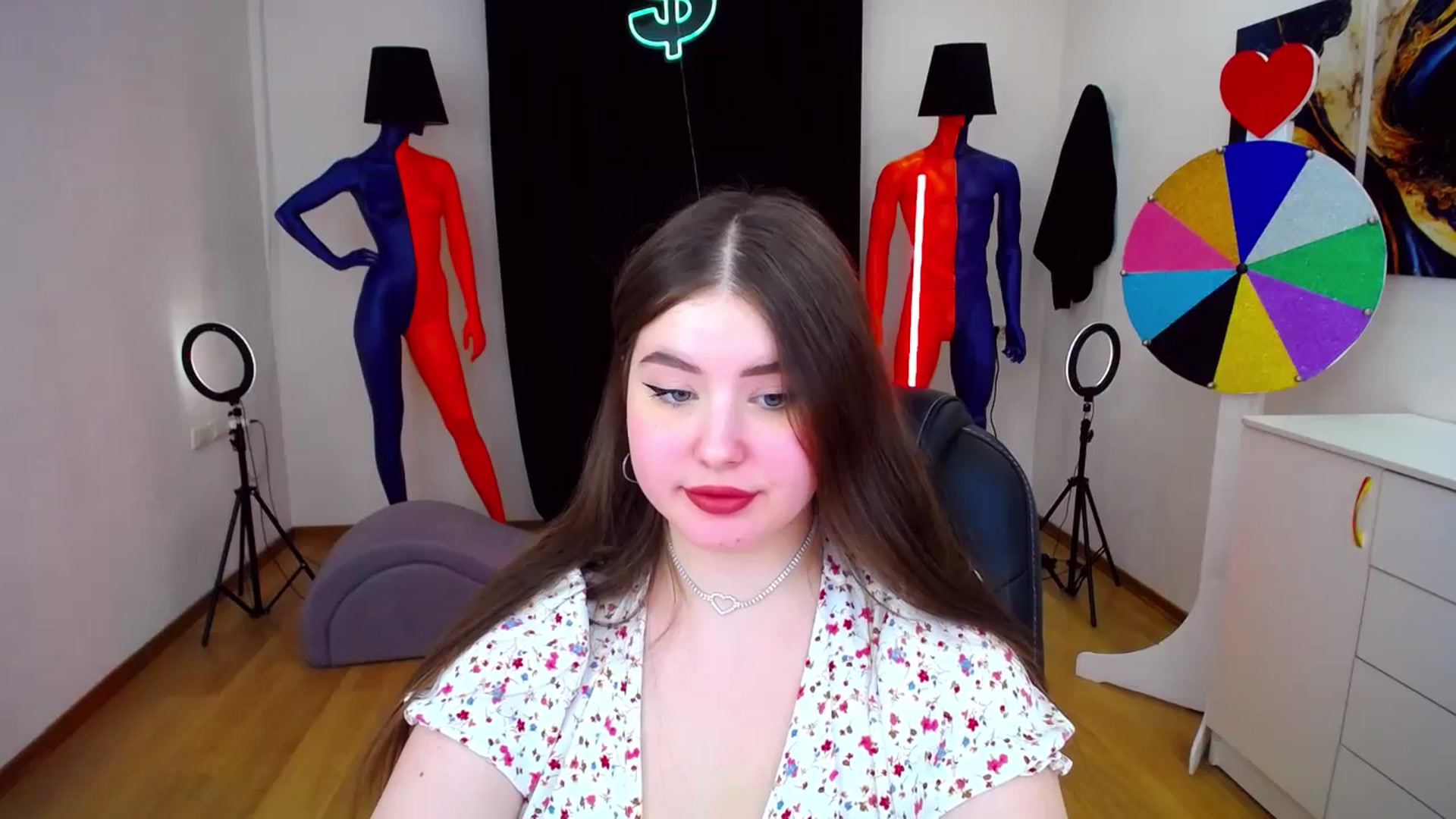 Gallery image thumbnail from AdmireMyEyes's myfreecams stream on, 02/25/2024, 09:02 image 6 of 20