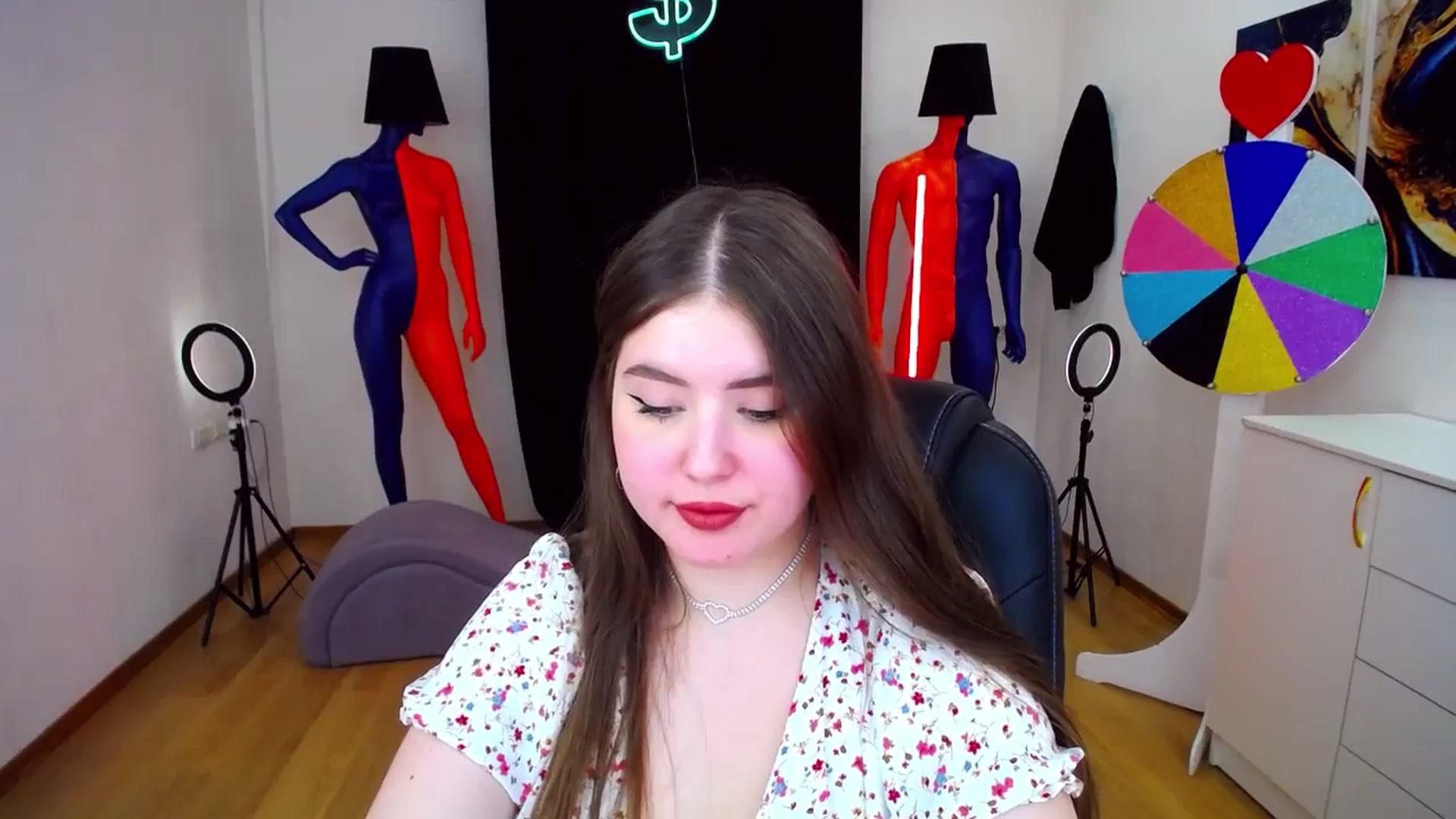 Gallery image thumbnail from AdmireMyEyes's myfreecams stream on, 02/25/2024, 09:02 image 5 of 20