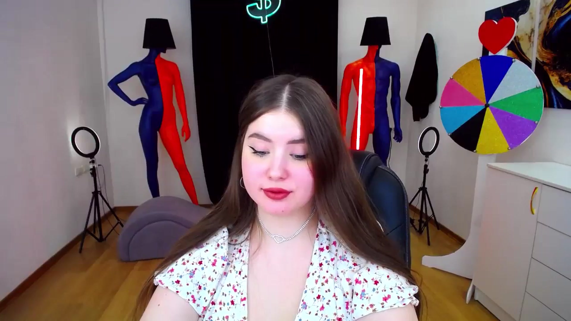 Gallery image thumbnail from AdmireMyEyes's myfreecams stream on, 02/25/2024, 09:02 image 7 of 20