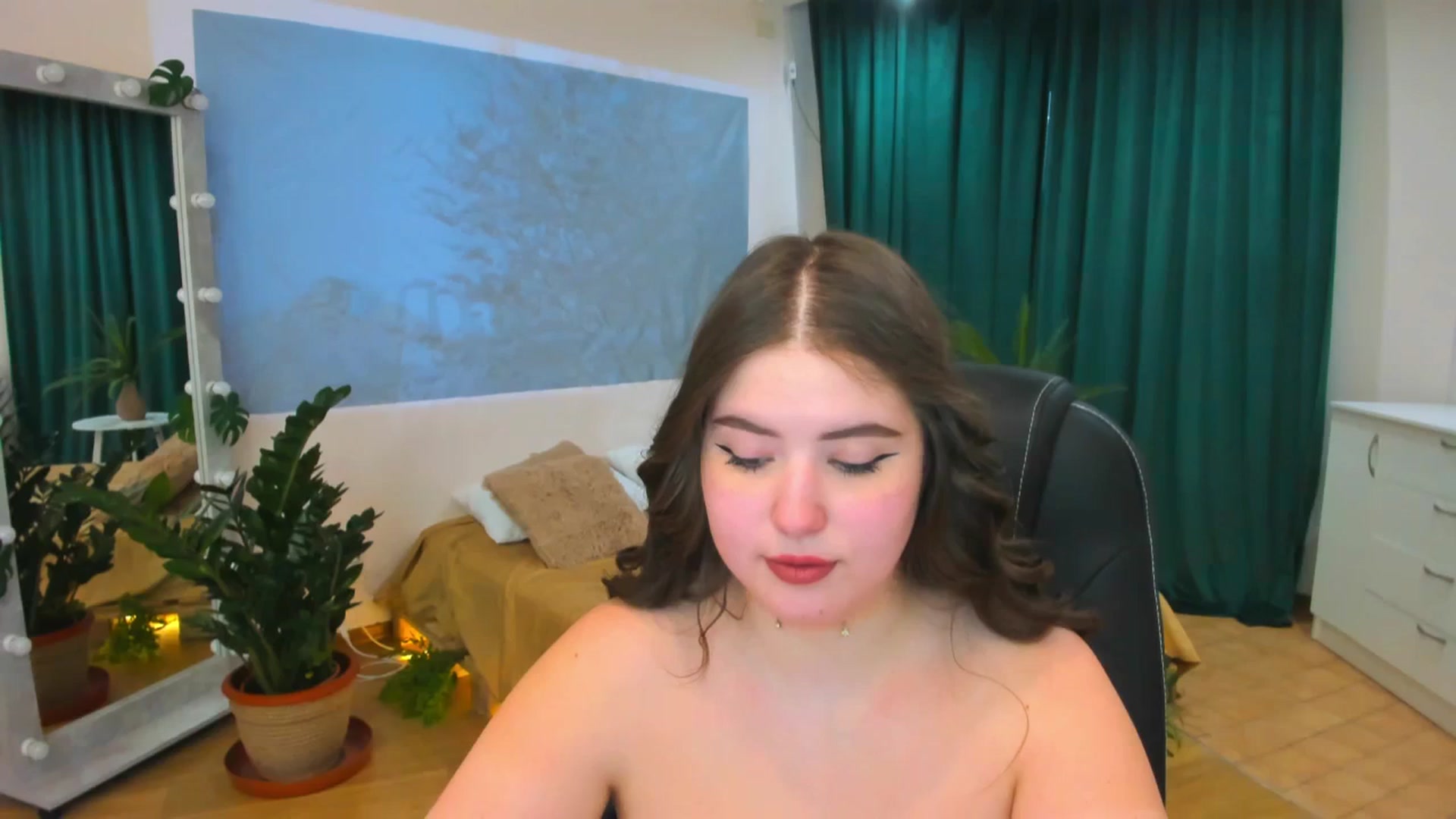 Gallery image thumbnail from AdmireMyEyes's myfreecams stream on, 02/28/2024, 07:47 image 11 of 20