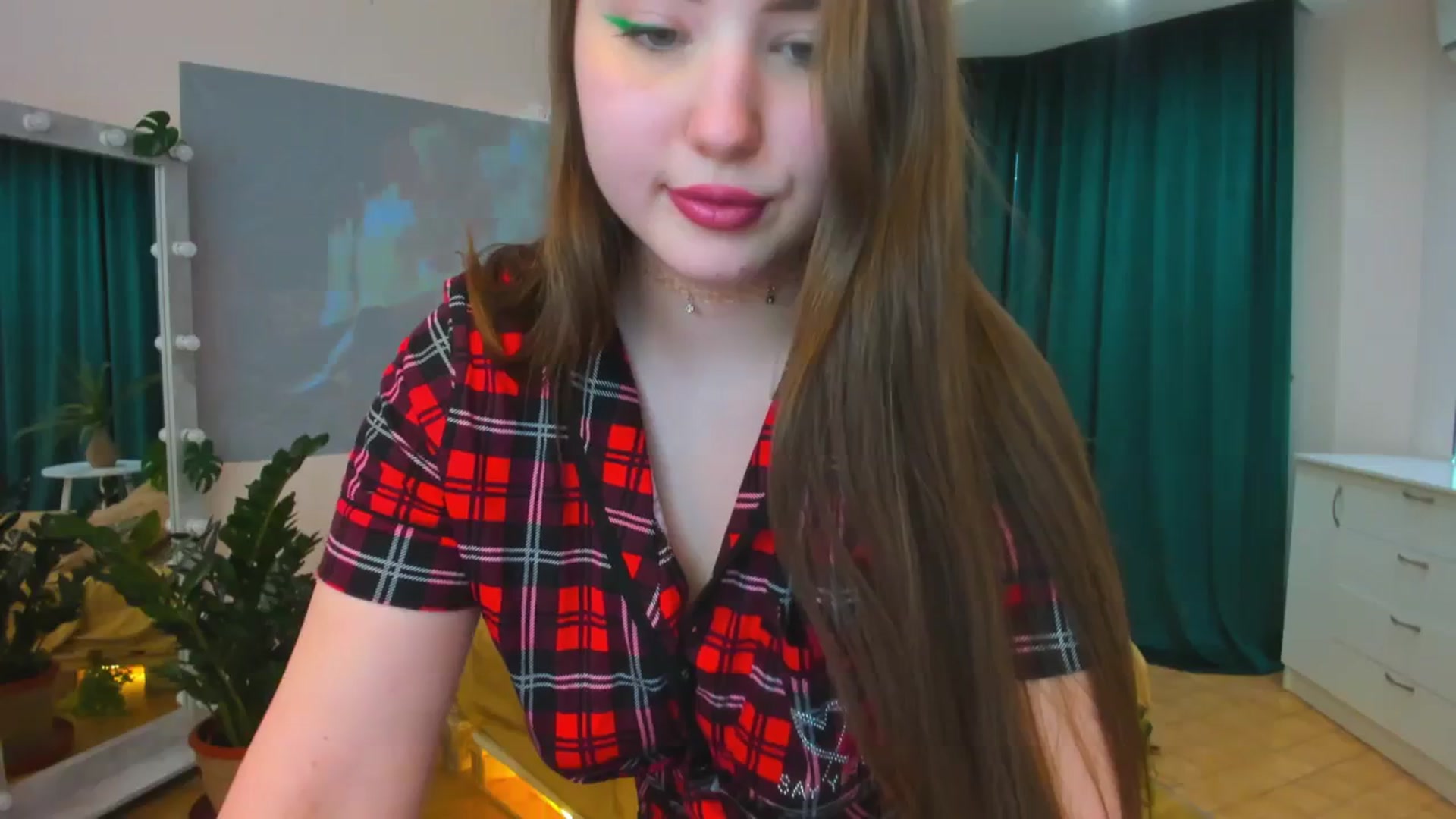 Gallery image thumbnail from AdmireMyEyes's myfreecams stream on, 02/29/2024, 09:37 image 6 of 20