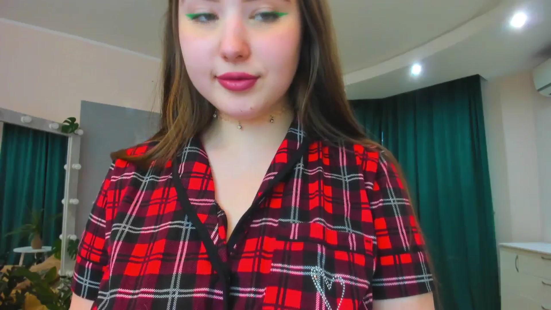 Gallery image thumbnail from AdmireMyEyes's myfreecams stream on, 02/29/2024, 09:37 image 9 of 20