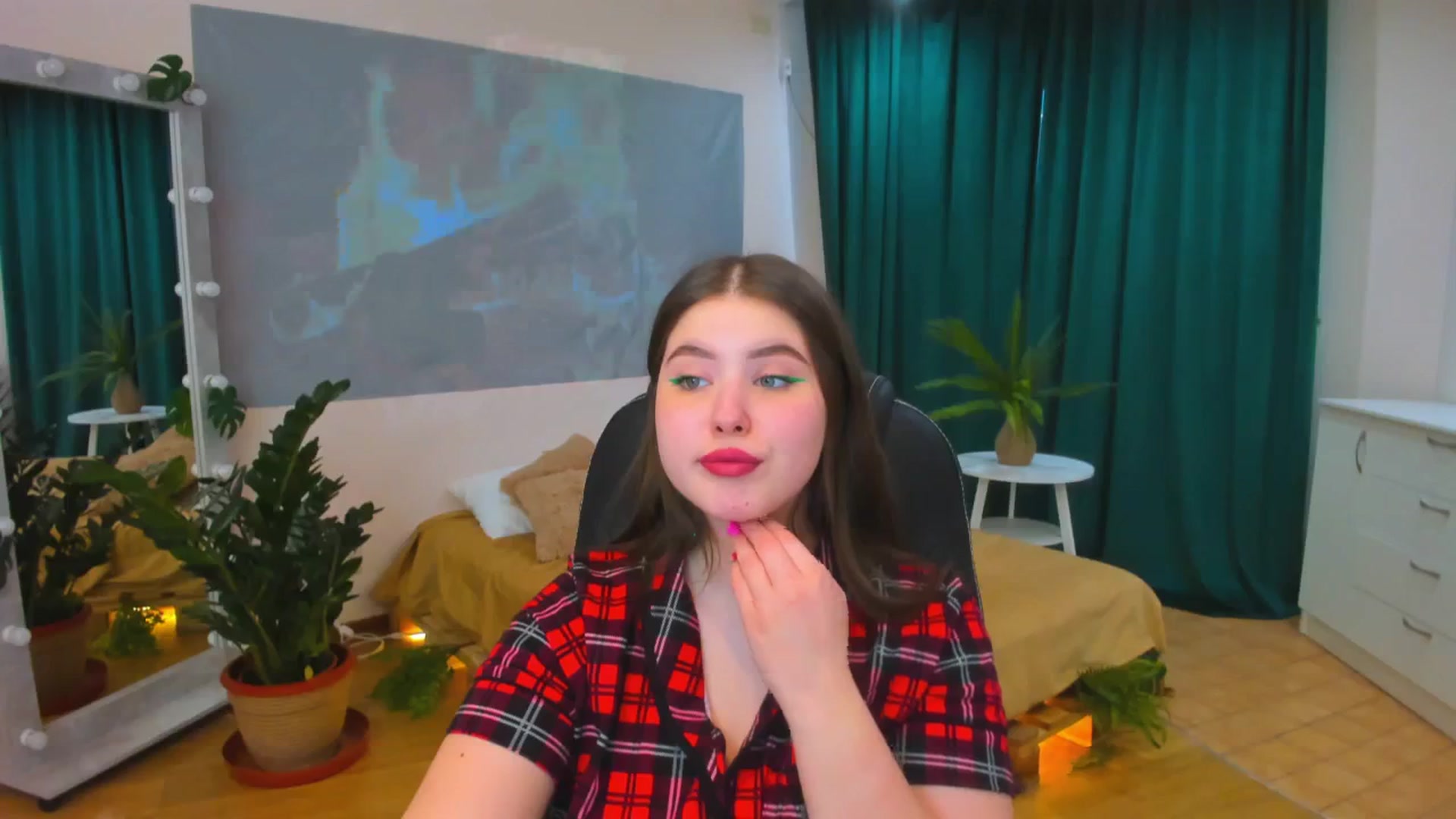 Gallery image thumbnail from AdmireMyEyes's myfreecams stream on, 02/29/2024, 09:37 image 19 of 20