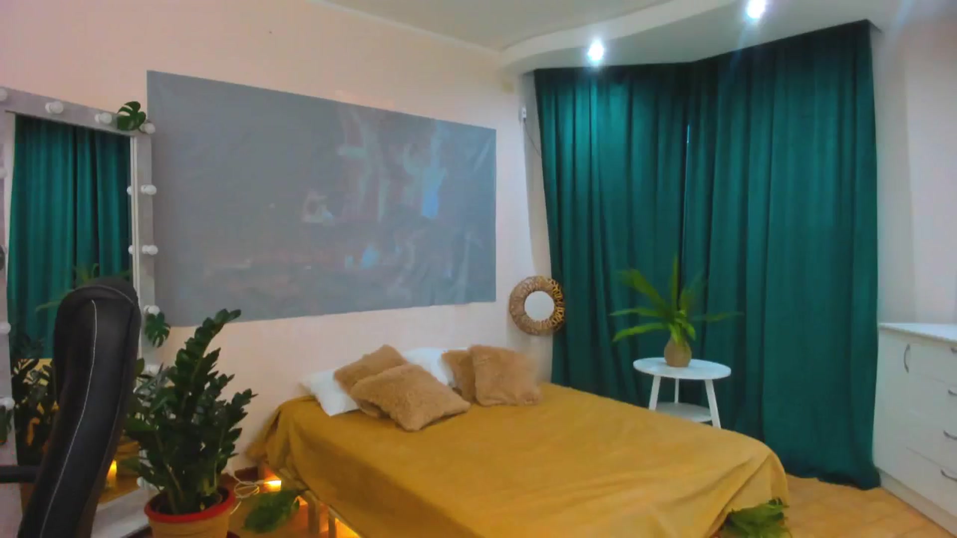 Gallery image thumbnail from AdmireMyEyes's myfreecams stream on, 03/05/2024, 07:36 image 15 of 20