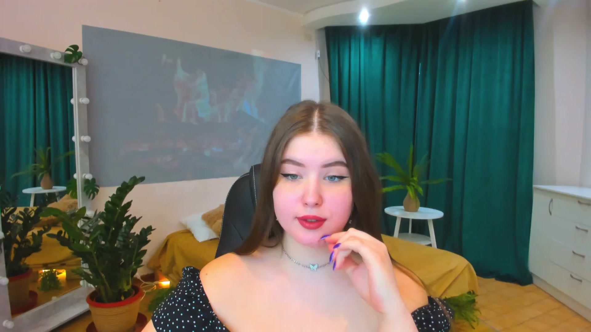 Gallery image thumbnail from AdmireMyEyes's myfreecams stream on, 03/05/2024, 07:36 image 1 of 20
