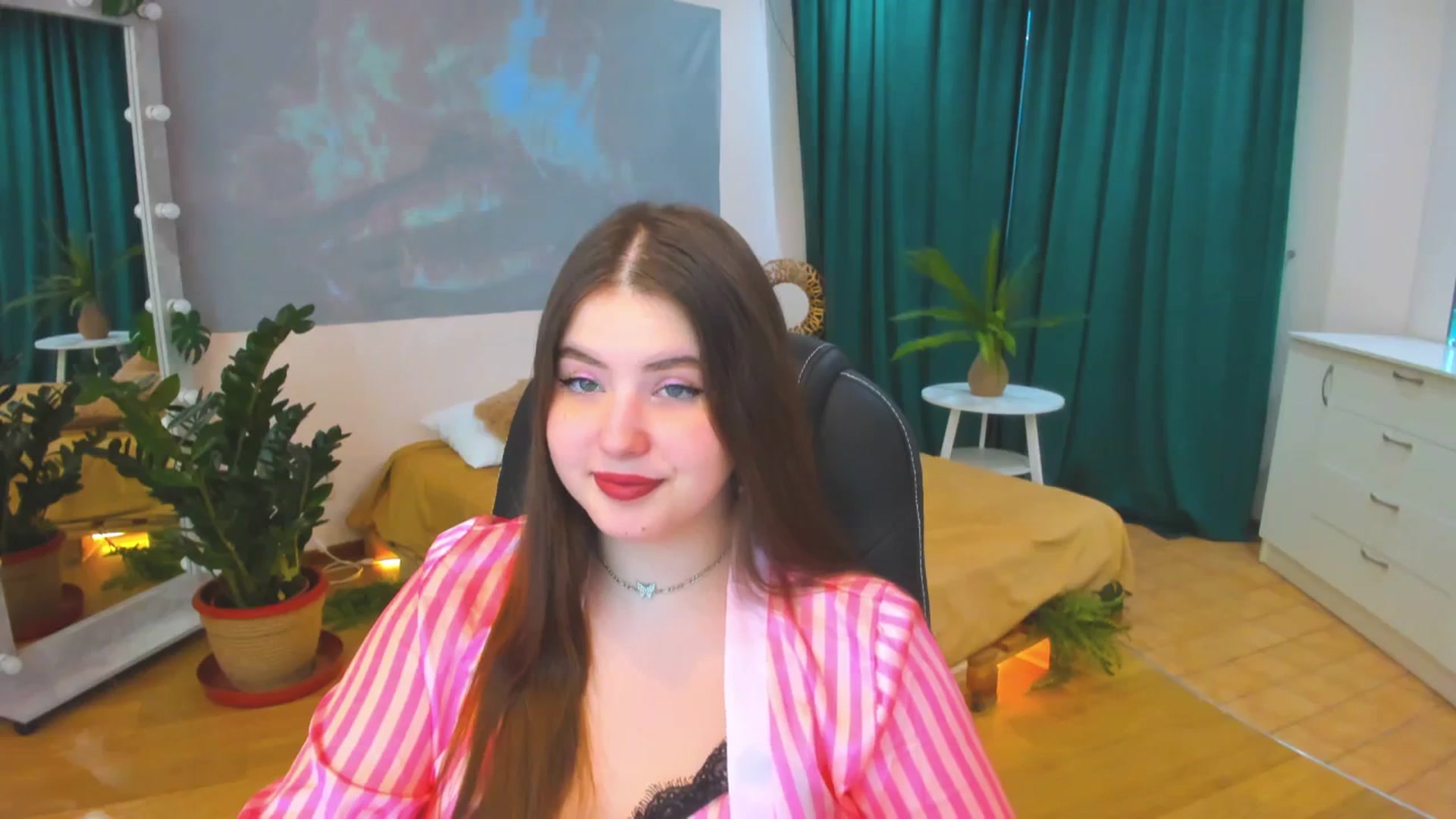 Gallery image thumbnail from AdmireMyEyes's myfreecams stream on, 03/07/2024, 08:52 image 2 of 20