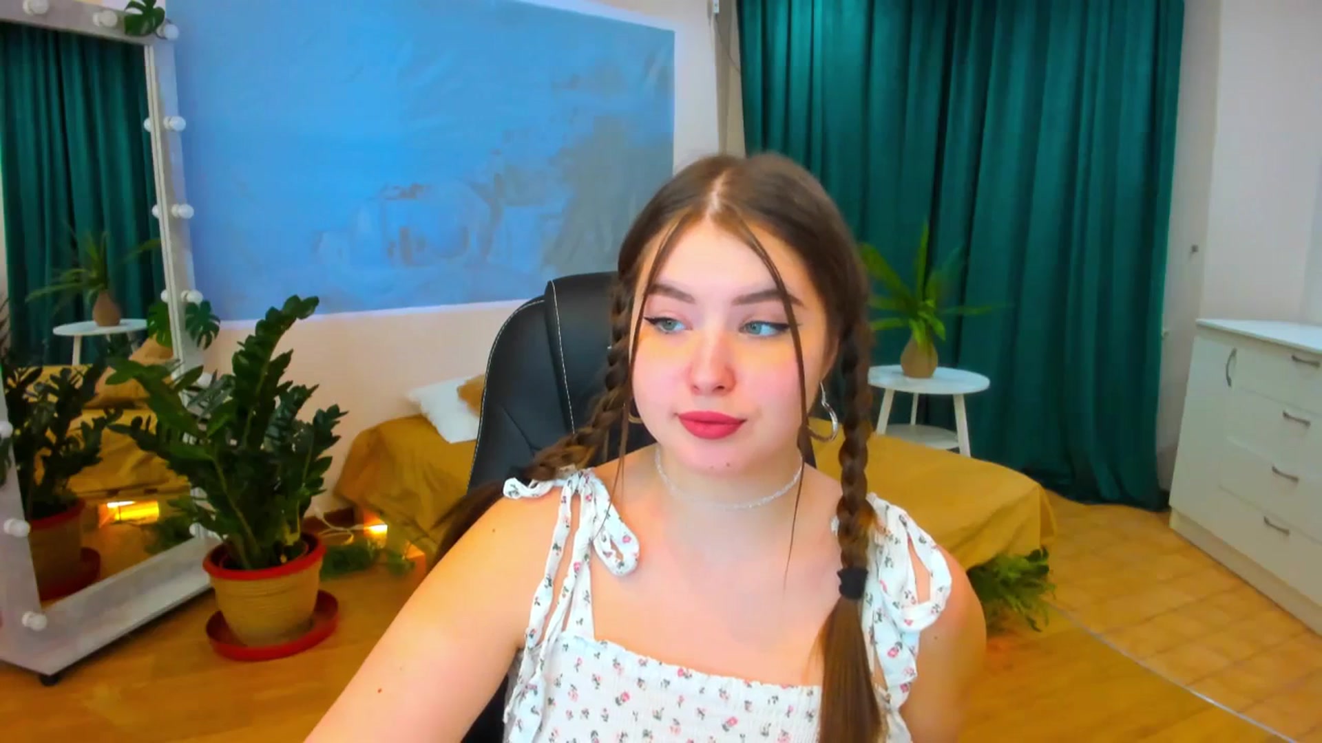 Gallery image thumbnail from AdmireMyEyes's myfreecams stream on, 03/09/2024, 19:47 image 11 of 20