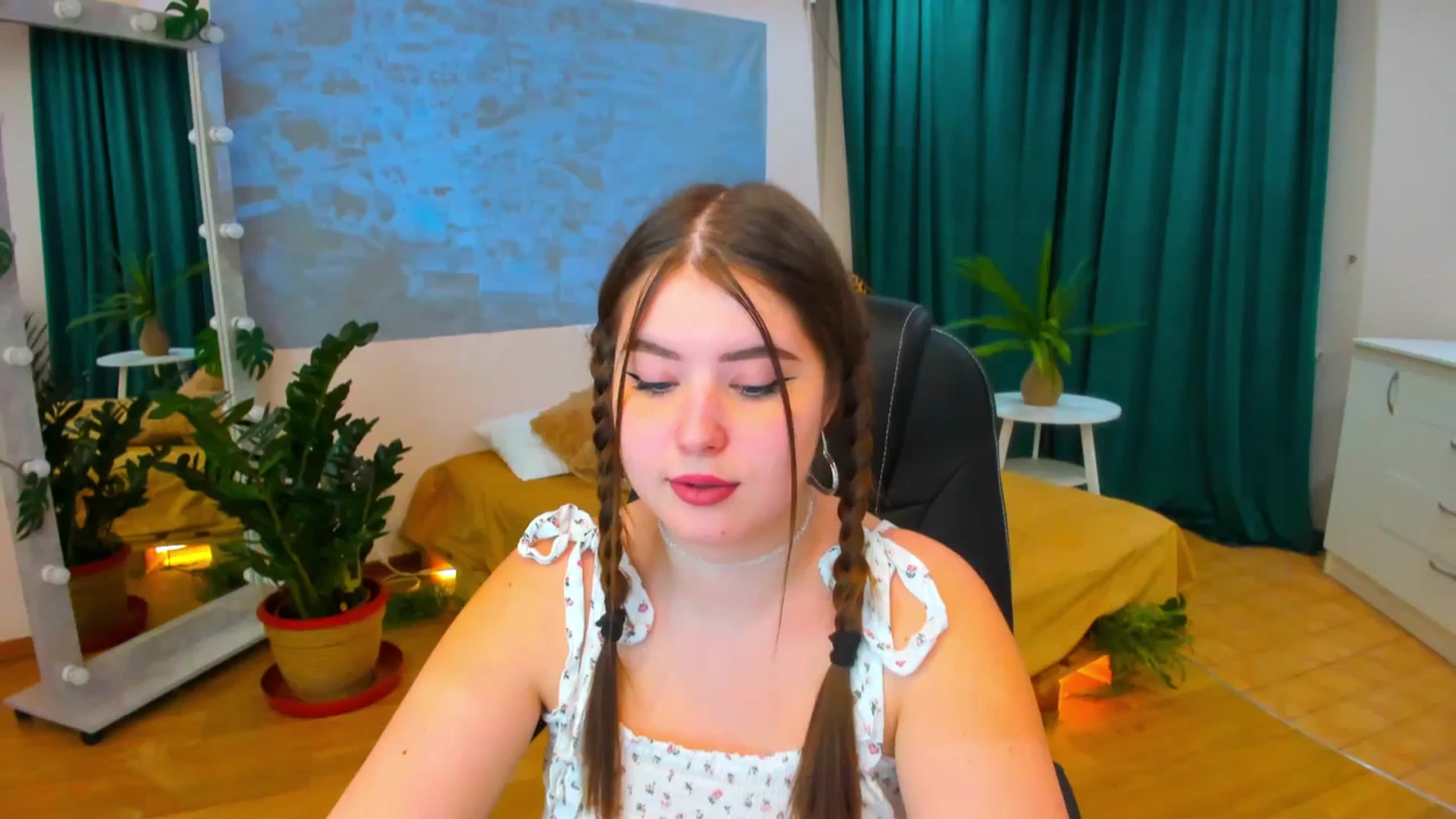 Gallery image thumbnail from AdmireMyEyes's myfreecams stream on, 03/09/2024, 20:17 image 7 of 20