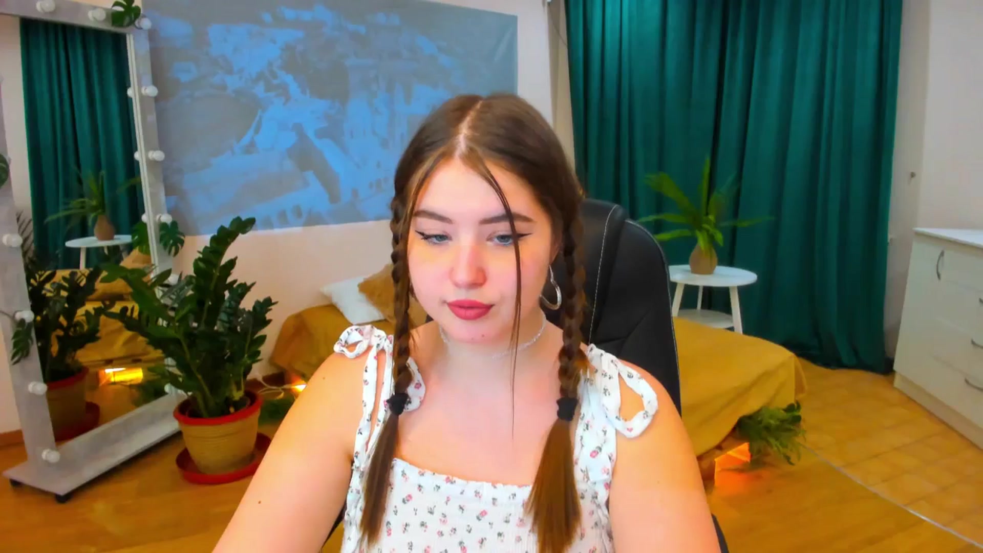 Gallery image thumbnail from AdmireMyEyes's myfreecams stream on, 03/09/2024, 20:17 image 12 of 20