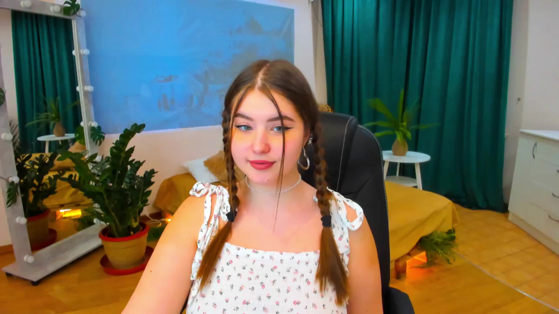 Gallery image thumbnail from AdmireMyEyes's myfreecams stream on, 03/09/2024, 20:17 image 17 of 20