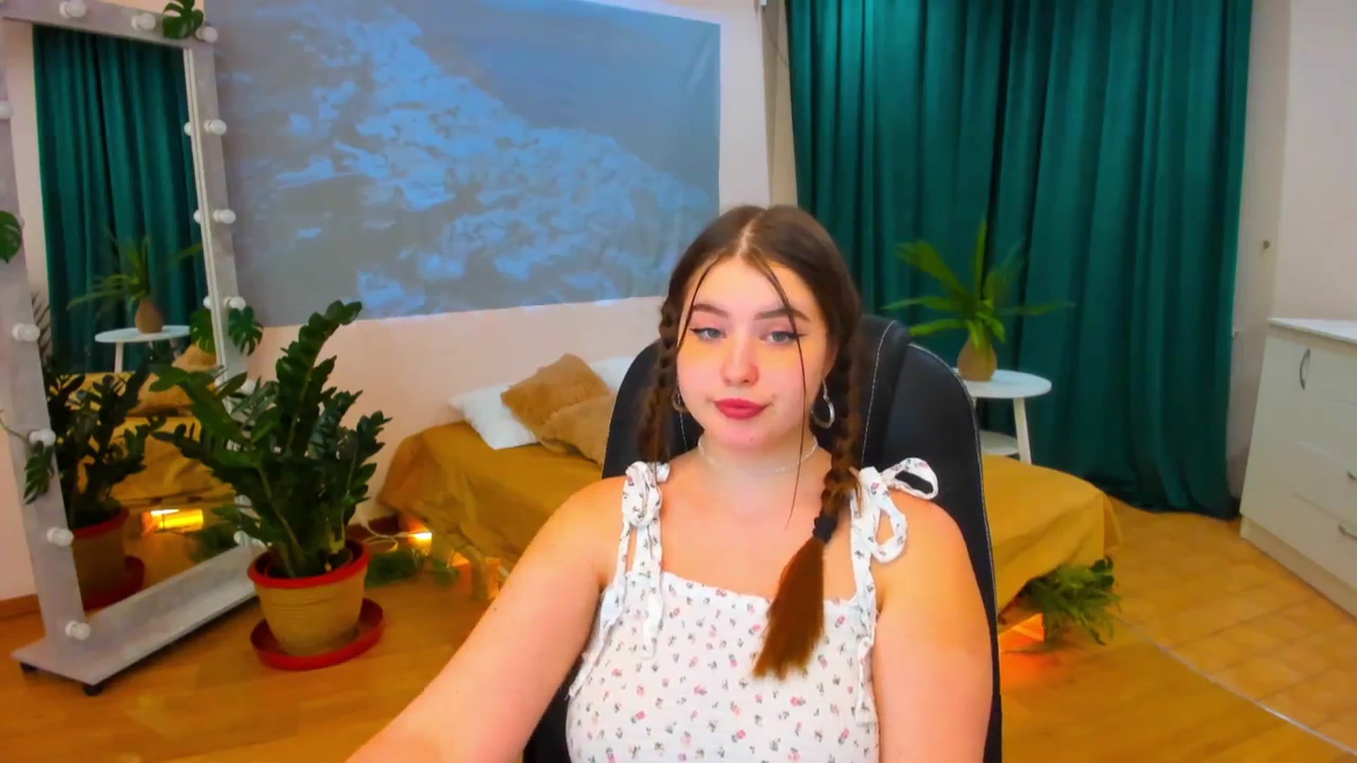 Gallery image thumbnail from AdmireMyEyes's myfreecams stream on, 03/09/2024, 21:47 image 19 of 20