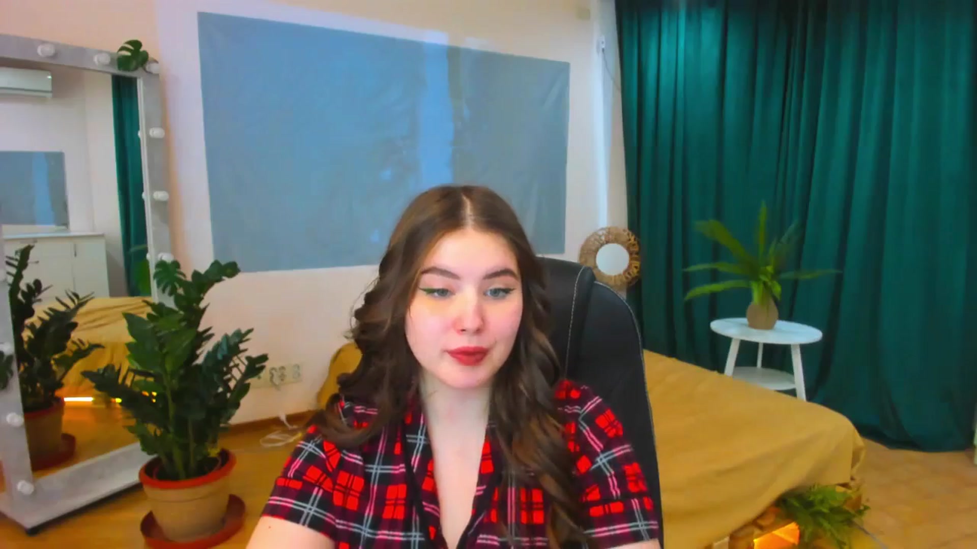 Gallery image thumbnail from AdmireMyEyes's myfreecams stream on, 03/16/2024, 09:48 image 7 of 20