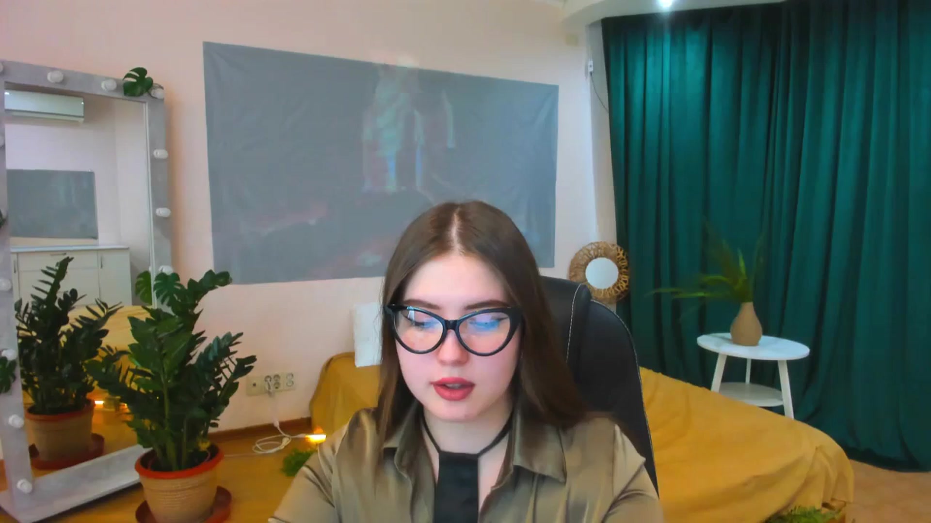 Gallery image thumbnail from AdmireMyEyes's myfreecams stream on, 03/17/2024, 08:30 image 18 of 20