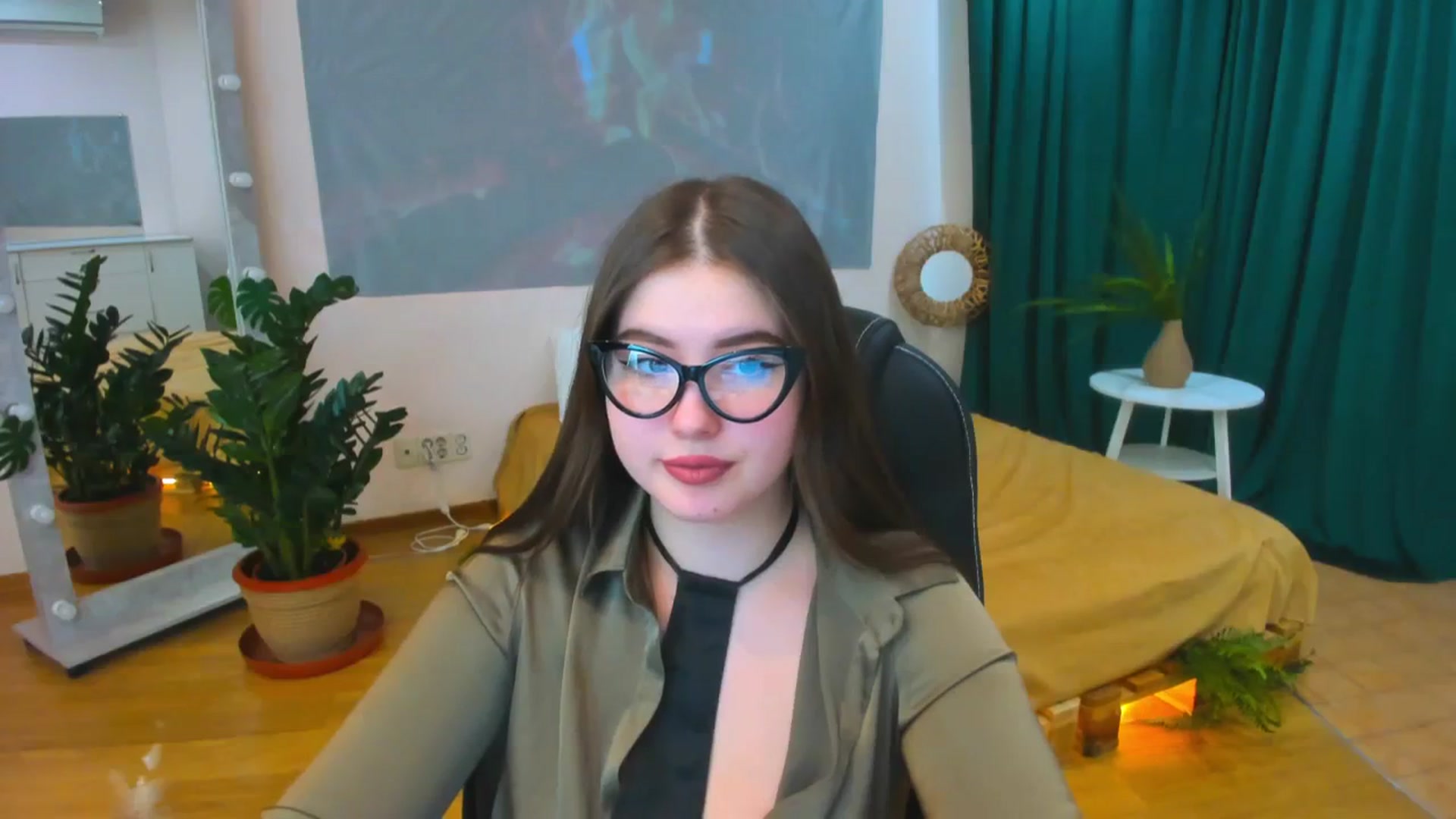 Gallery image thumbnail from AdmireMyEyes's myfreecams stream on, 03/17/2024, 08:30 image 7 of 20