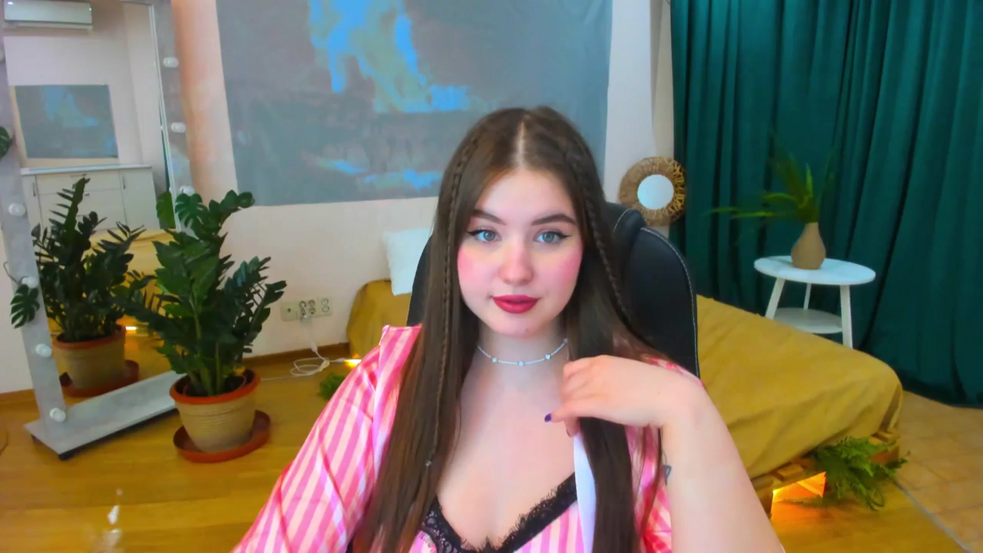 Gallery image thumbnail from AdmireMyEyes's myfreecams stream on, 03/19/2024, 16:13 image 20 of 20