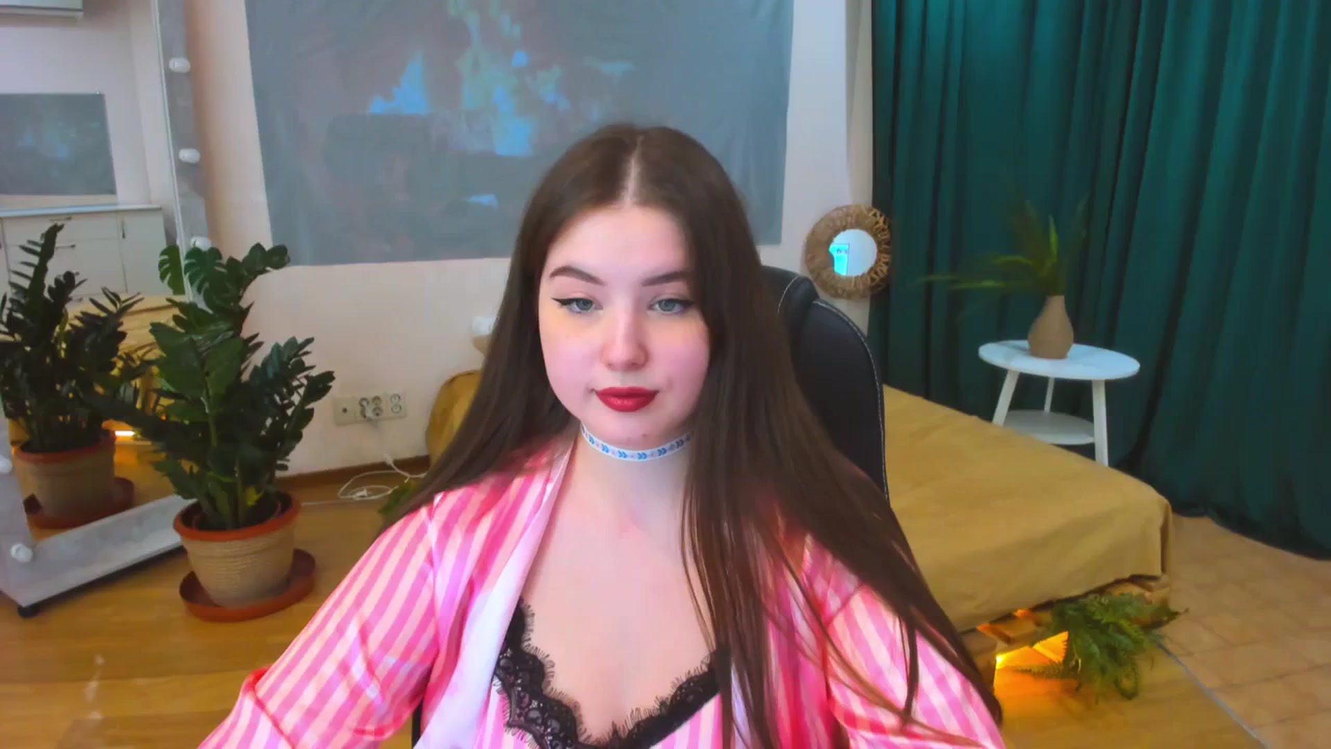 Gallery image thumbnail from AdmireMyEyes's myfreecams stream on, 03/26/2024, 13:59 image 1 of 20