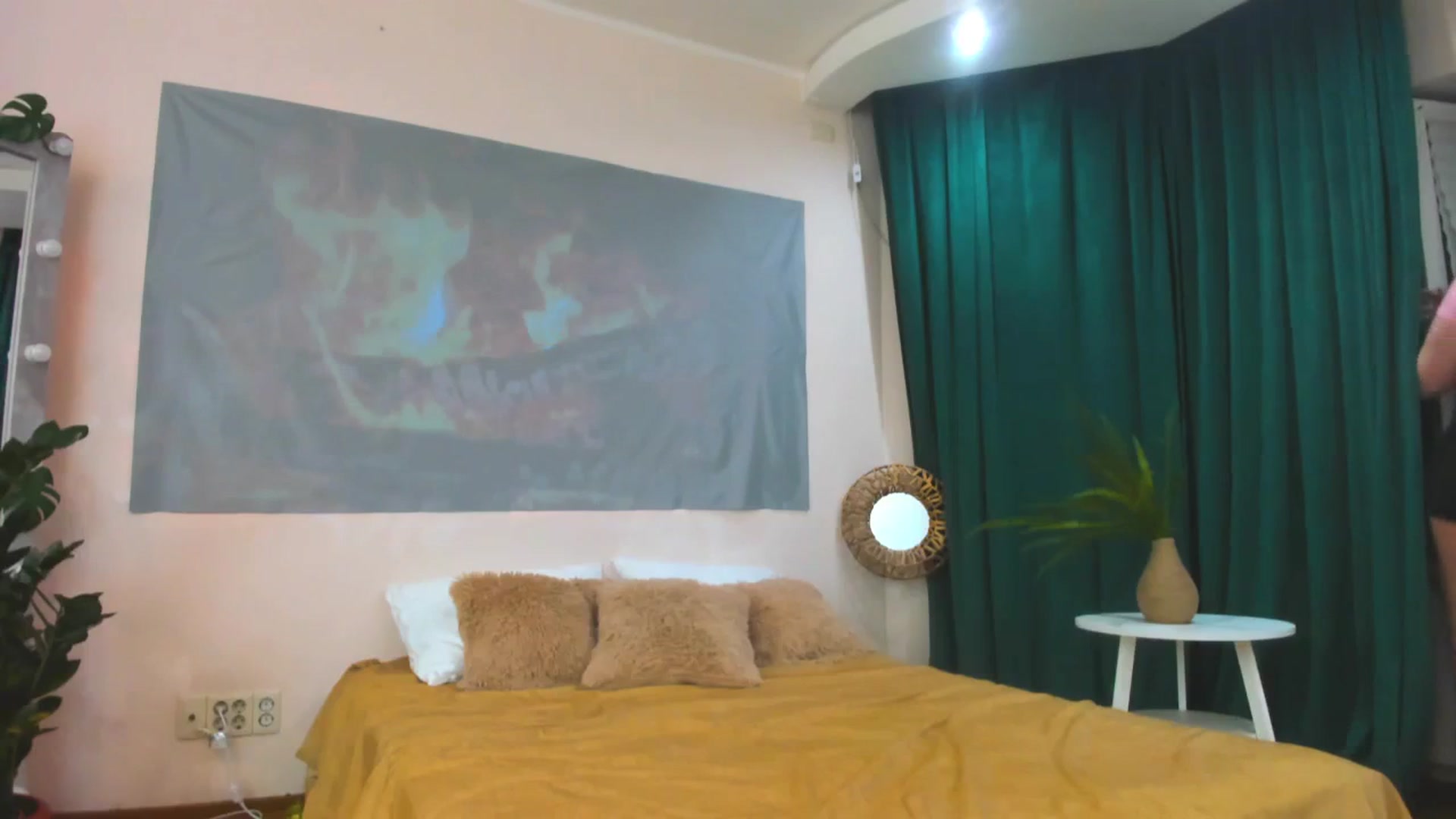 Gallery image thumbnail from AdmireMyEyes's myfreecams stream on, 03/31/2024, 18:59 image 14 of 20