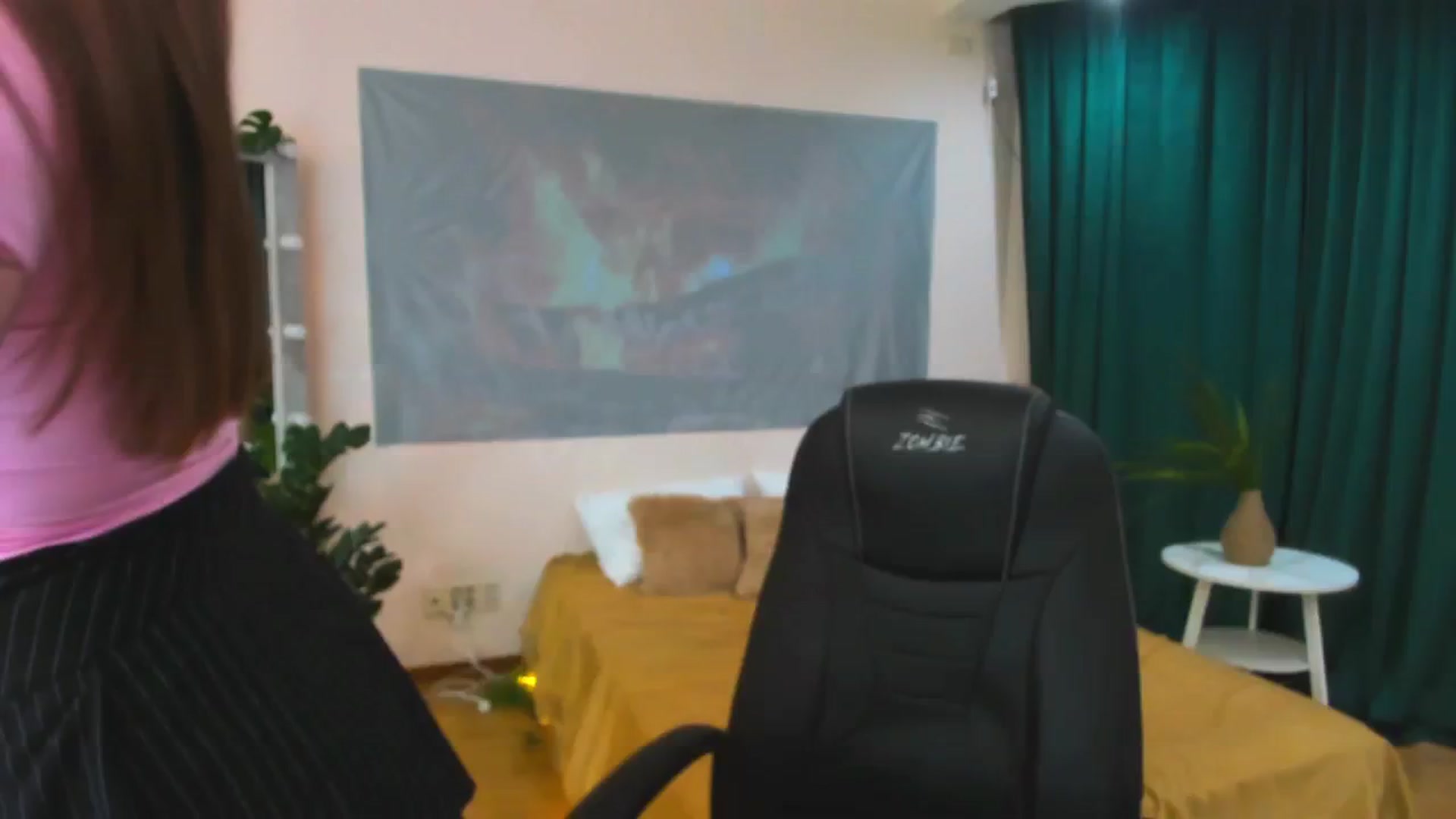 Gallery image thumbnail from AdmireMyEyes's myfreecams stream on, 03/31/2024, 18:59 image 1 of 20