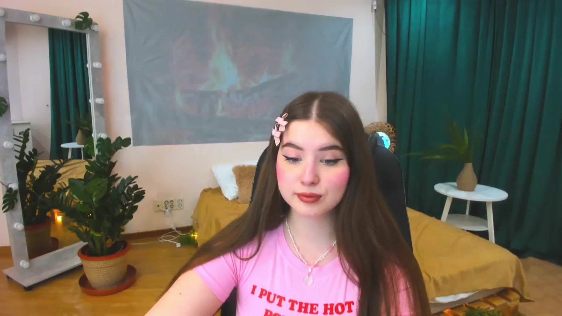 Gallery image thumbnail from AdmireMyEyes's myfreecams stream on, 03/31/2024, 18:59 image 5 of 20