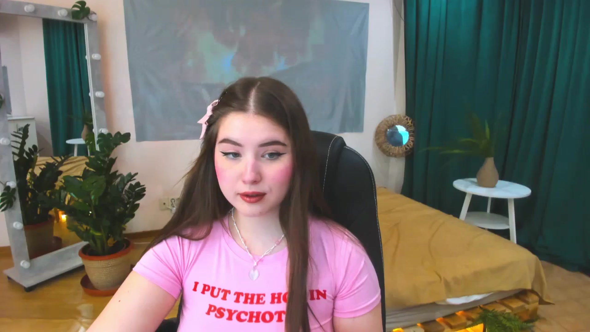 Gallery image thumbnail from AdmireMyEyes's myfreecams stream on, 03/31/2024, 18:59 image 19 of 20