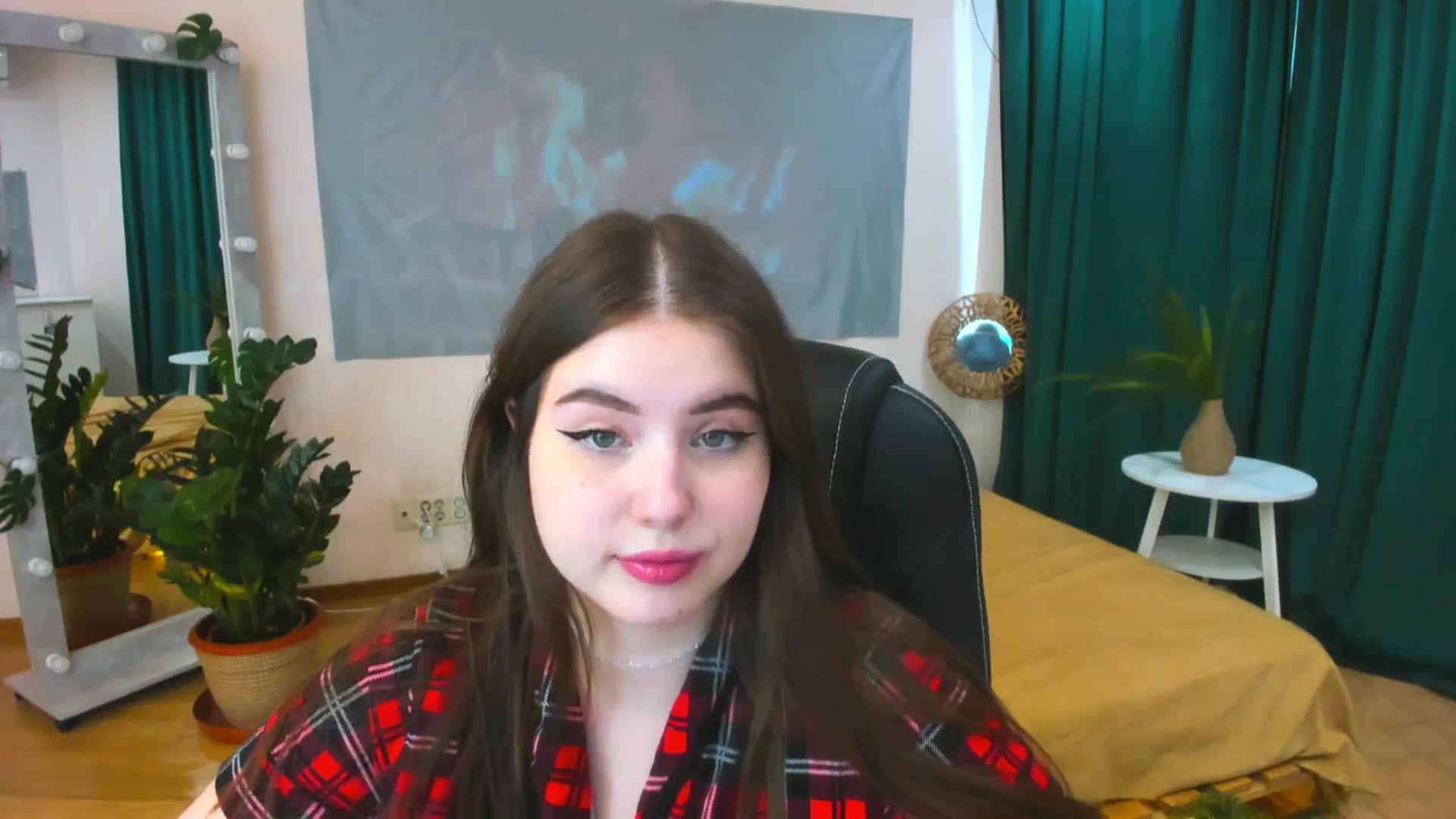Gallery image thumbnail from AdmireMyEyes's myfreecams stream on, 04/11/2024, 09:48 image 18 of 20
