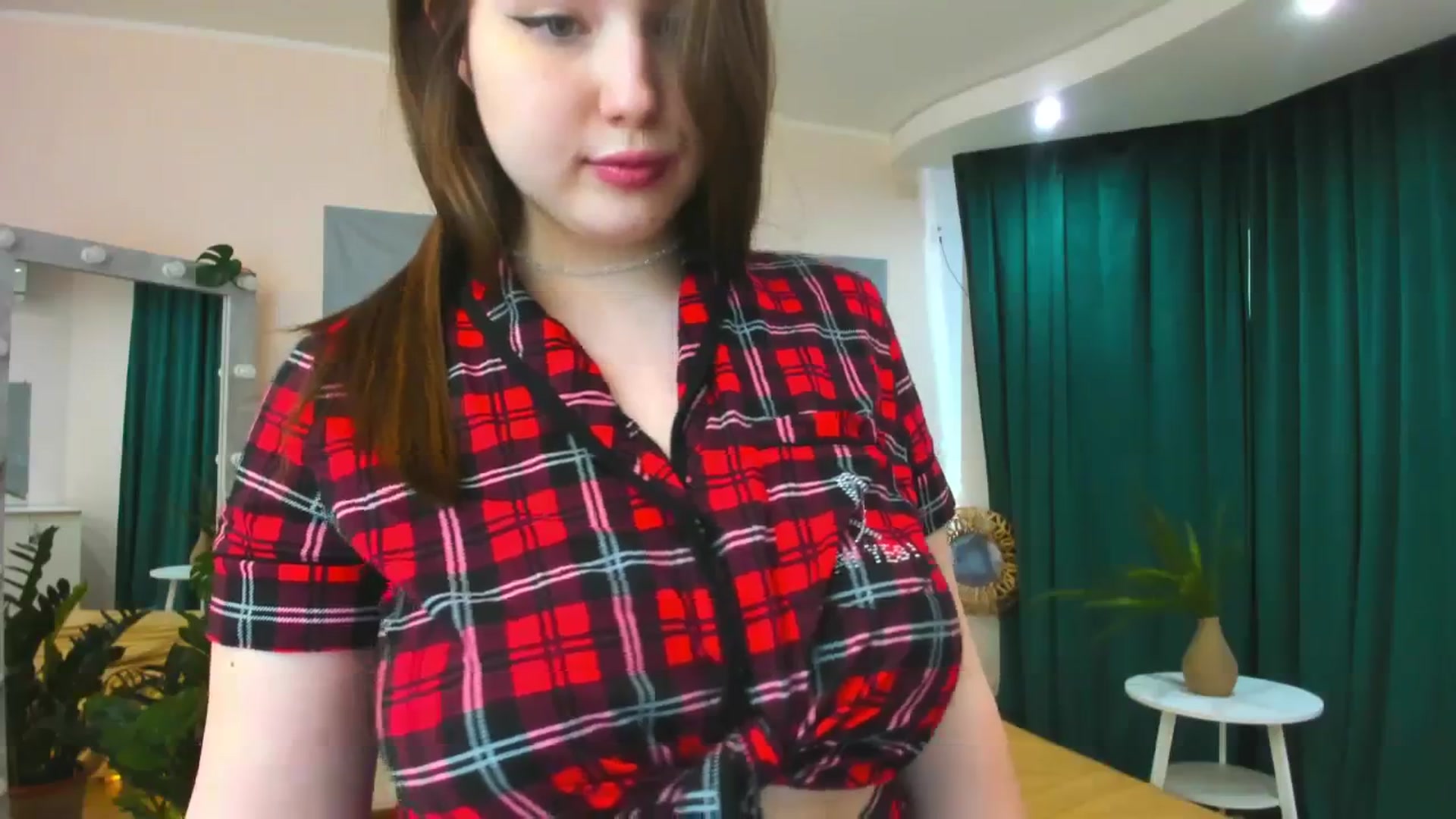 Gallery image thumbnail from AdmireMyEyes's myfreecams stream on, 04/11/2024, 09:48 image 12 of 20