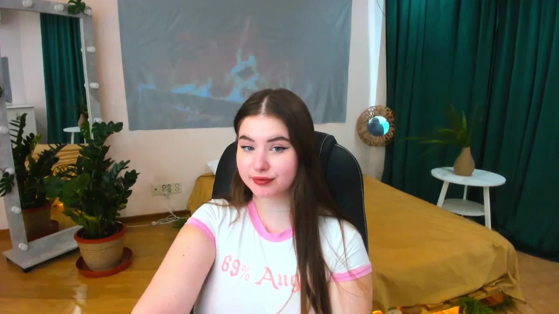 Gallery image thumbnail from AdmireMyEyes's myfreecams stream on, 04/12/2024, 09:46 image 2 of 20