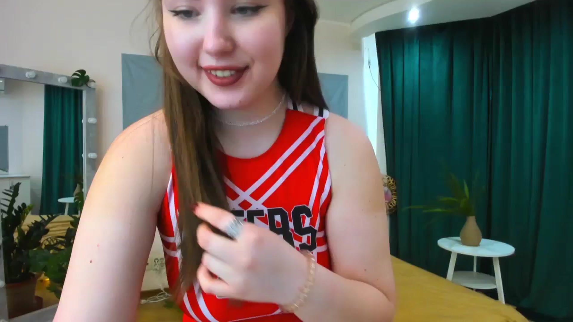 Gallery image thumbnail from AdmireMyEyes's myfreecams stream on, 04/12/2024, 10:57 image 7 of 20
