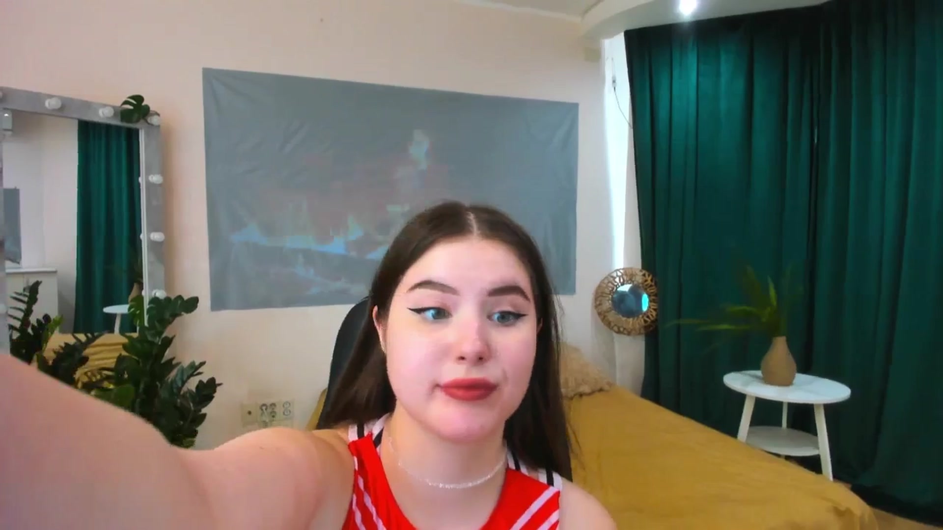 Gallery image thumbnail from AdmireMyEyes's myfreecams stream on, 04/12/2024, 10:57 image 16 of 20