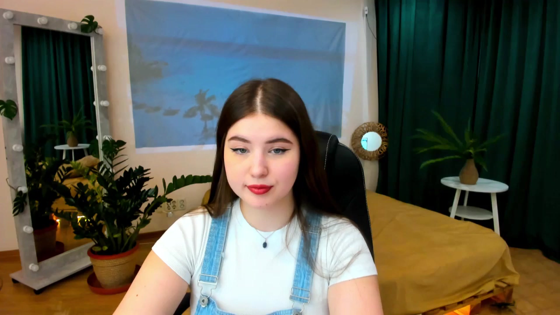 Gallery image thumbnail from AdmireMyEyes's myfreecams stream on, 04/24/2024, 07:28 image 17 of 20