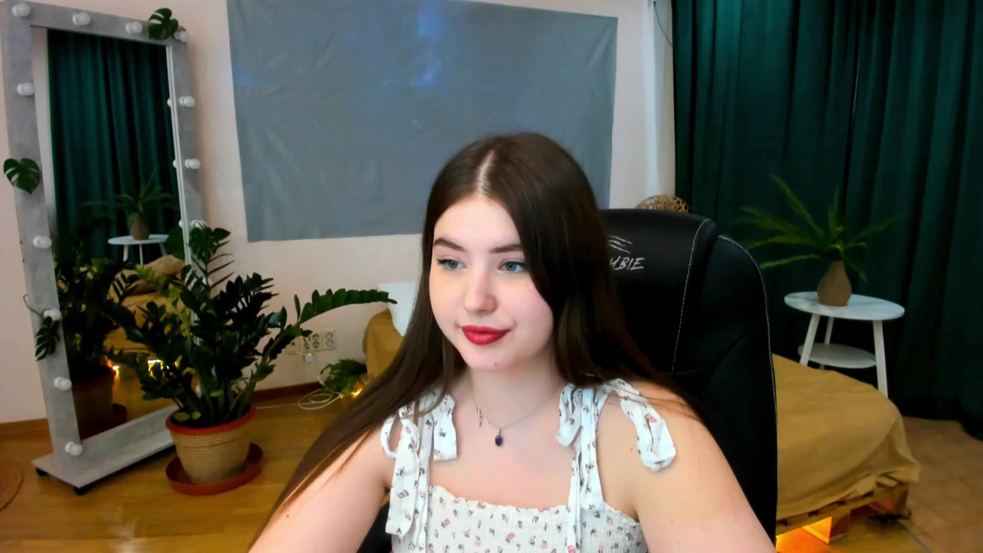 Gallery image thumbnail from AdmireMyEyes's myfreecams stream on, 04/24/2024, 09:46 image 20 of 20